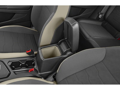 2026 Volkswagen Taos SE w/panoramic sunroof