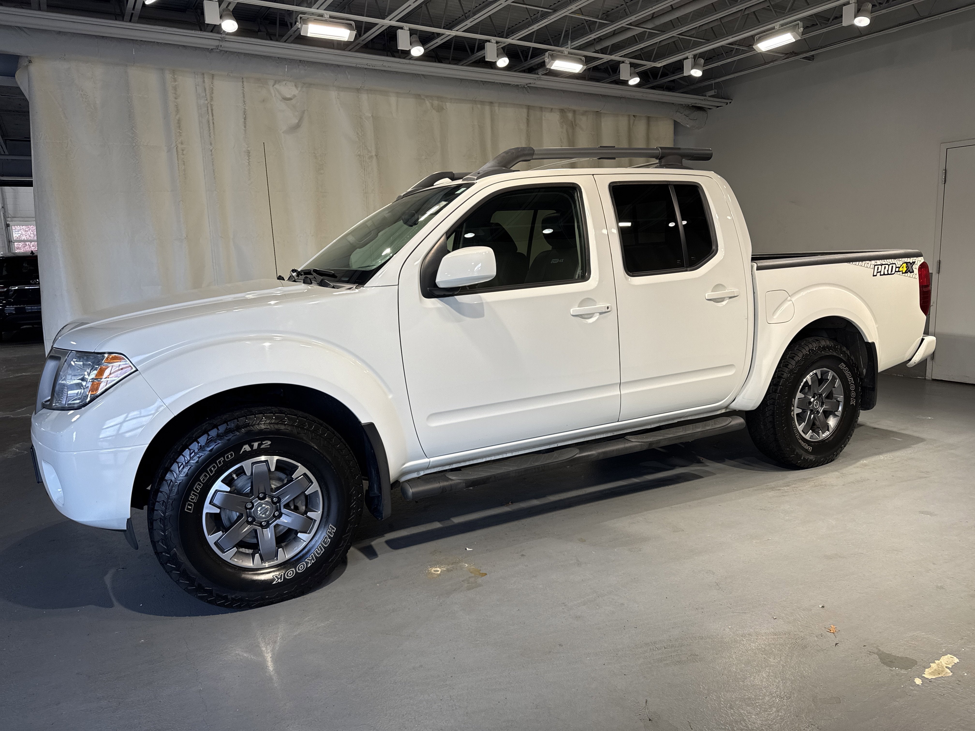 2017 Nissan Frontier PRO-4X W/LUXURY PACKAGE