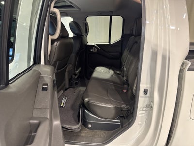 2017 Nissan Frontier PRO-4X W/LUXURY PACKAGE