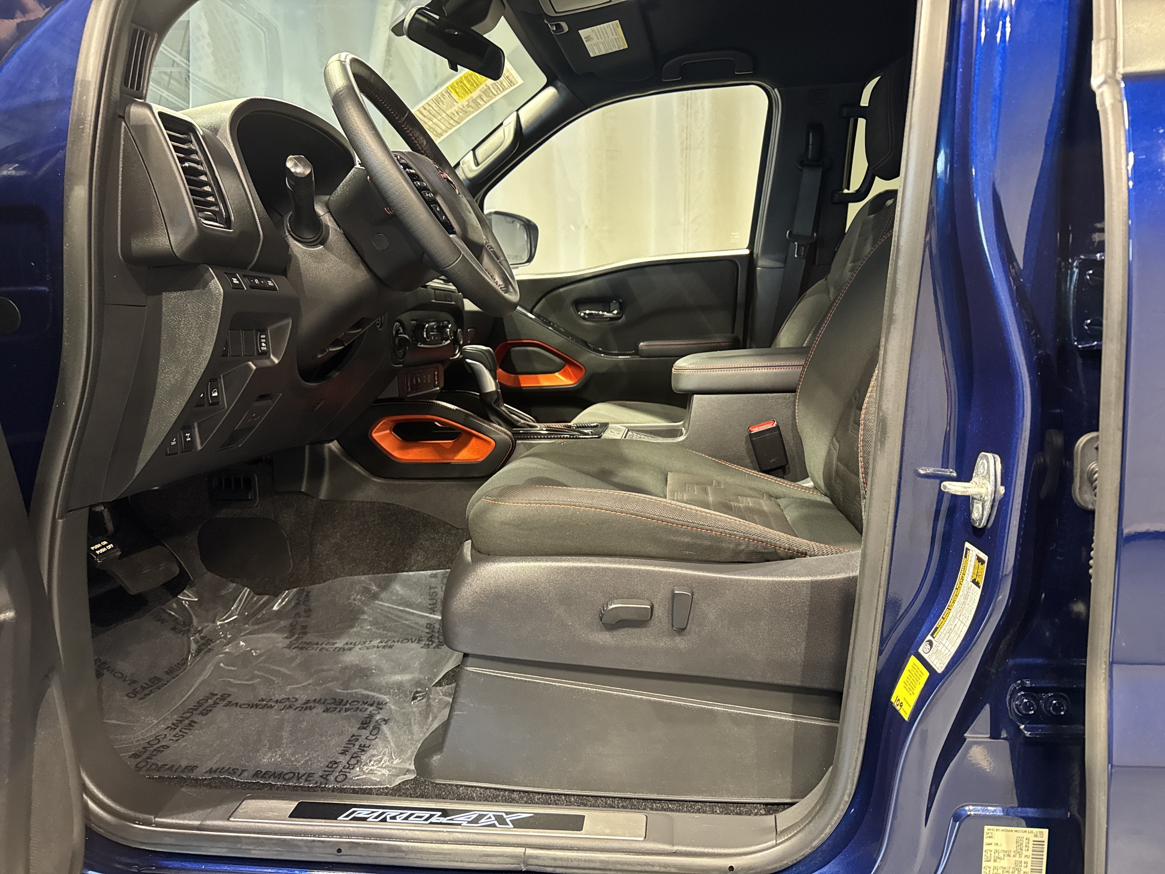 2023 Nissan Frontier PRO-4X W/Convenience and Technology Package