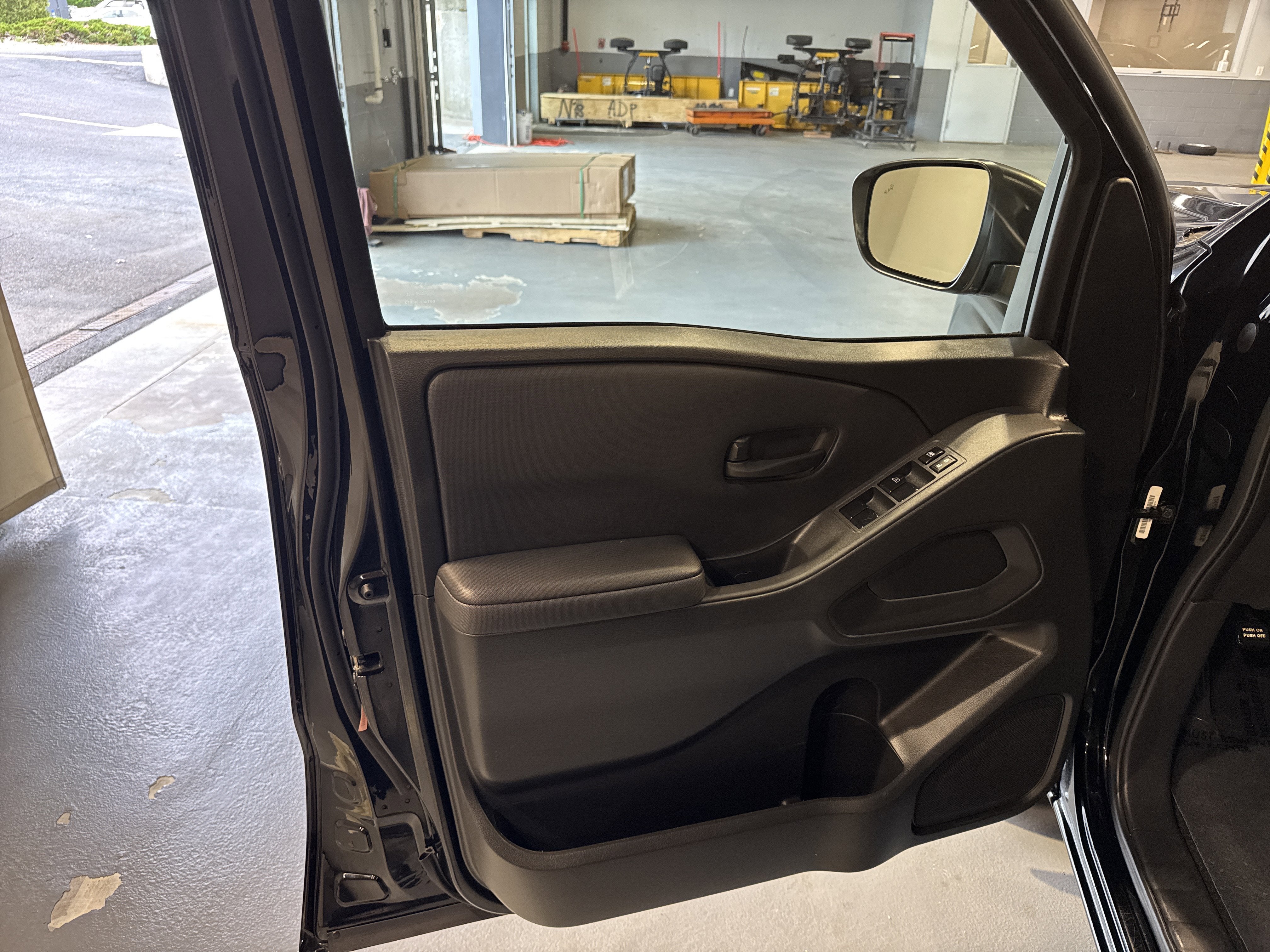 2024 Nissan Frontier S W/Technology
