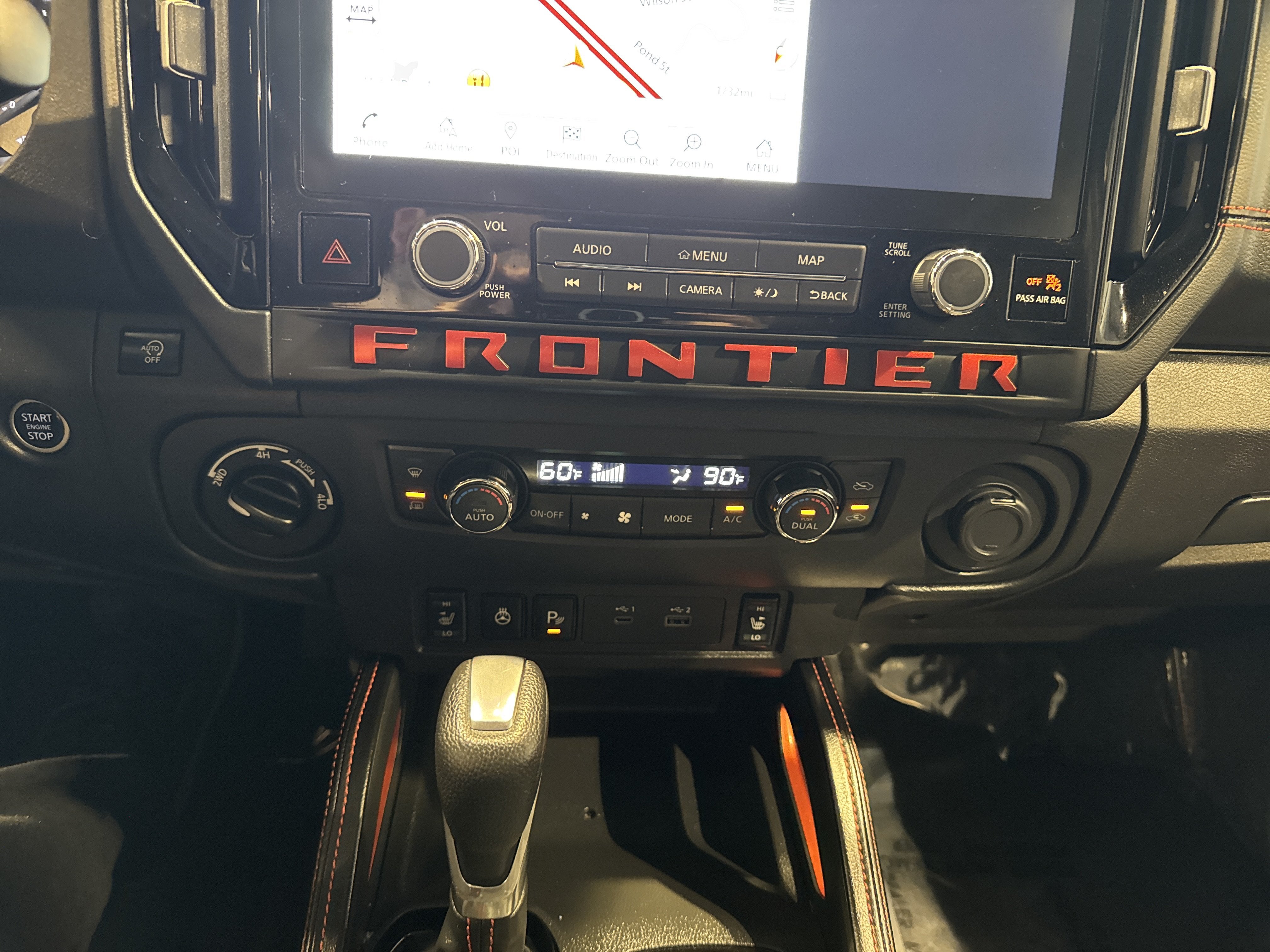 2025 Nissan Frontier PRO-4X W/Convenience & Premium Package
