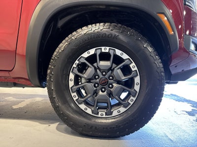2025 Nissan Frontier PRO-4X W/Convenience & Premium Package