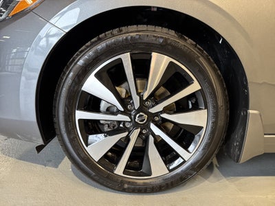 2023 Nissan Sentra SV W/Premium Package