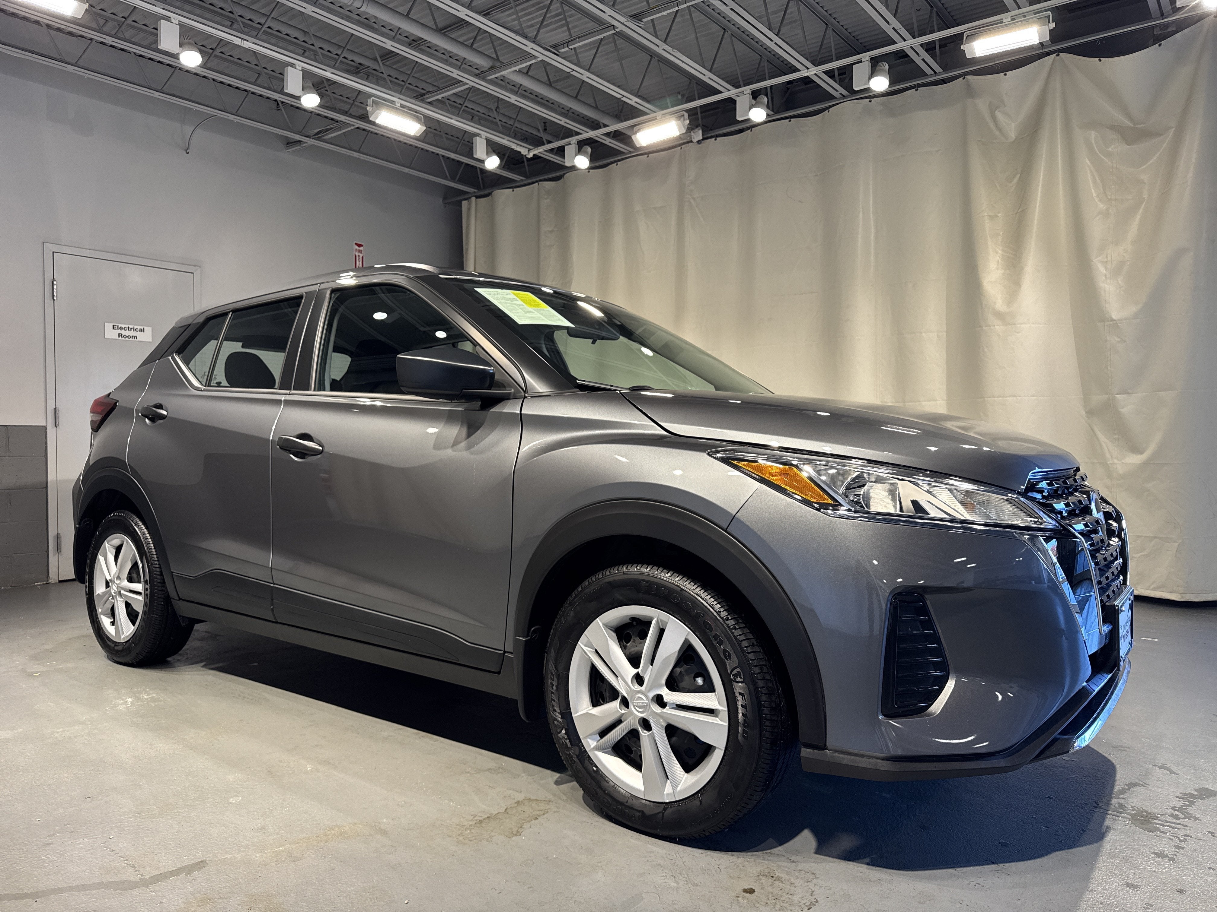 2025 Nissan Kicks Play S