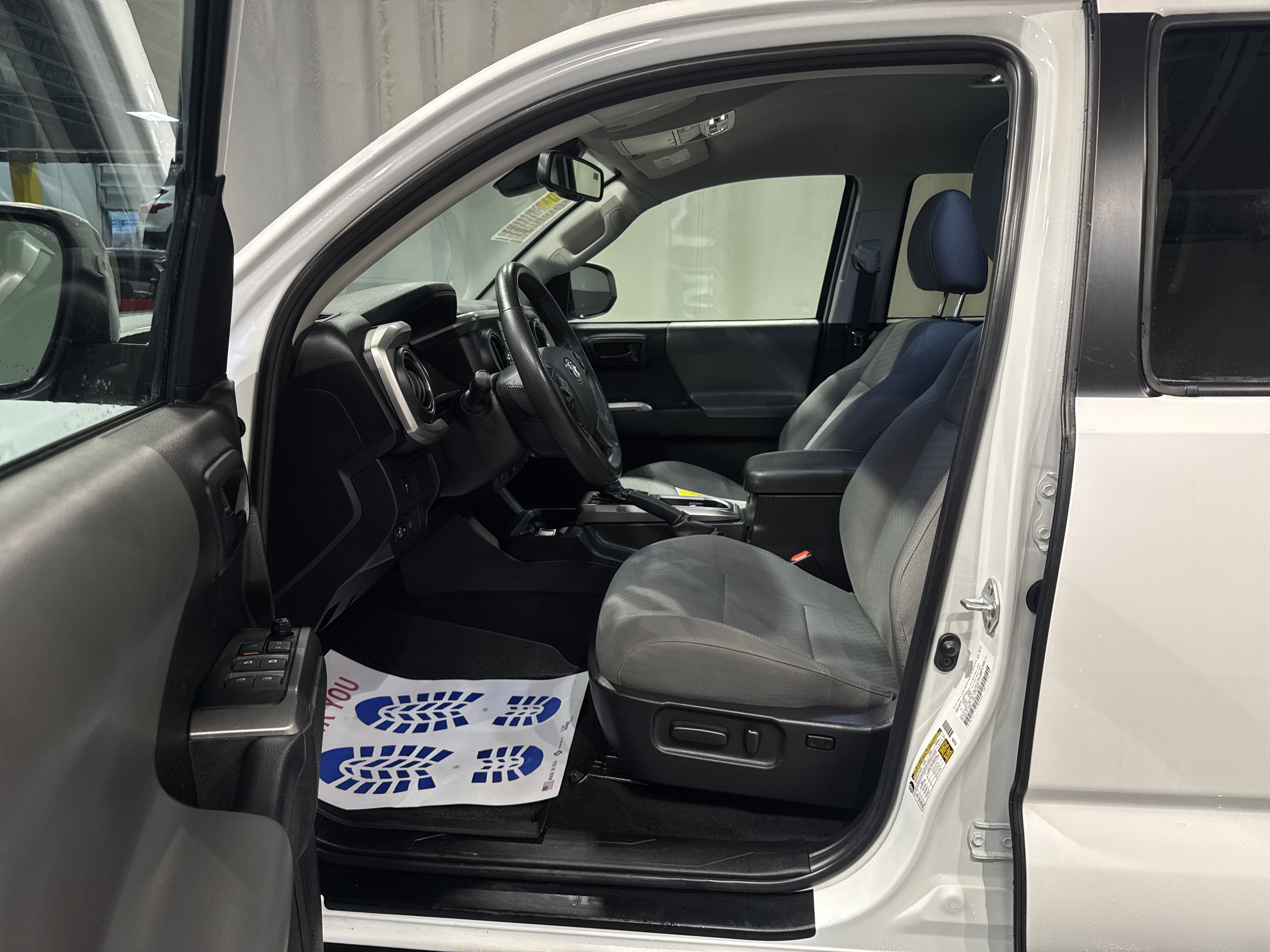 2023 Toyota Tacoma 4WD SR5