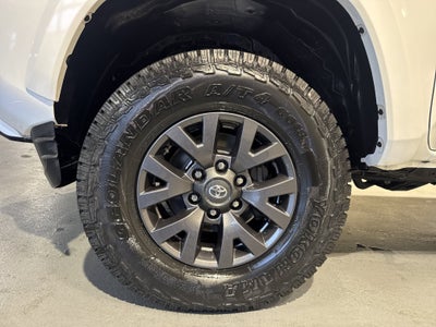2023 Toyota Tacoma 4WD SR5