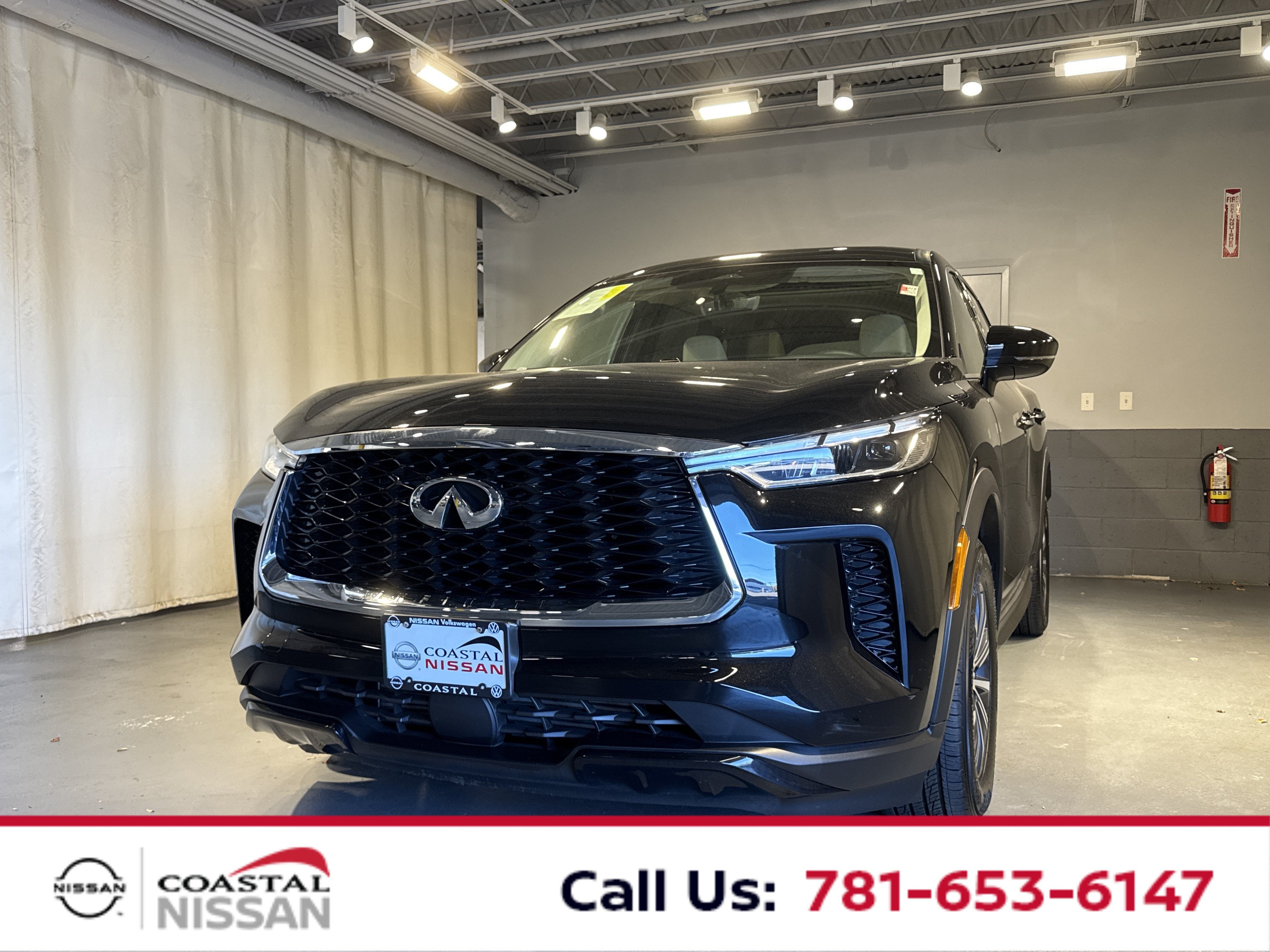 2025 INFINITI QX60 PURE