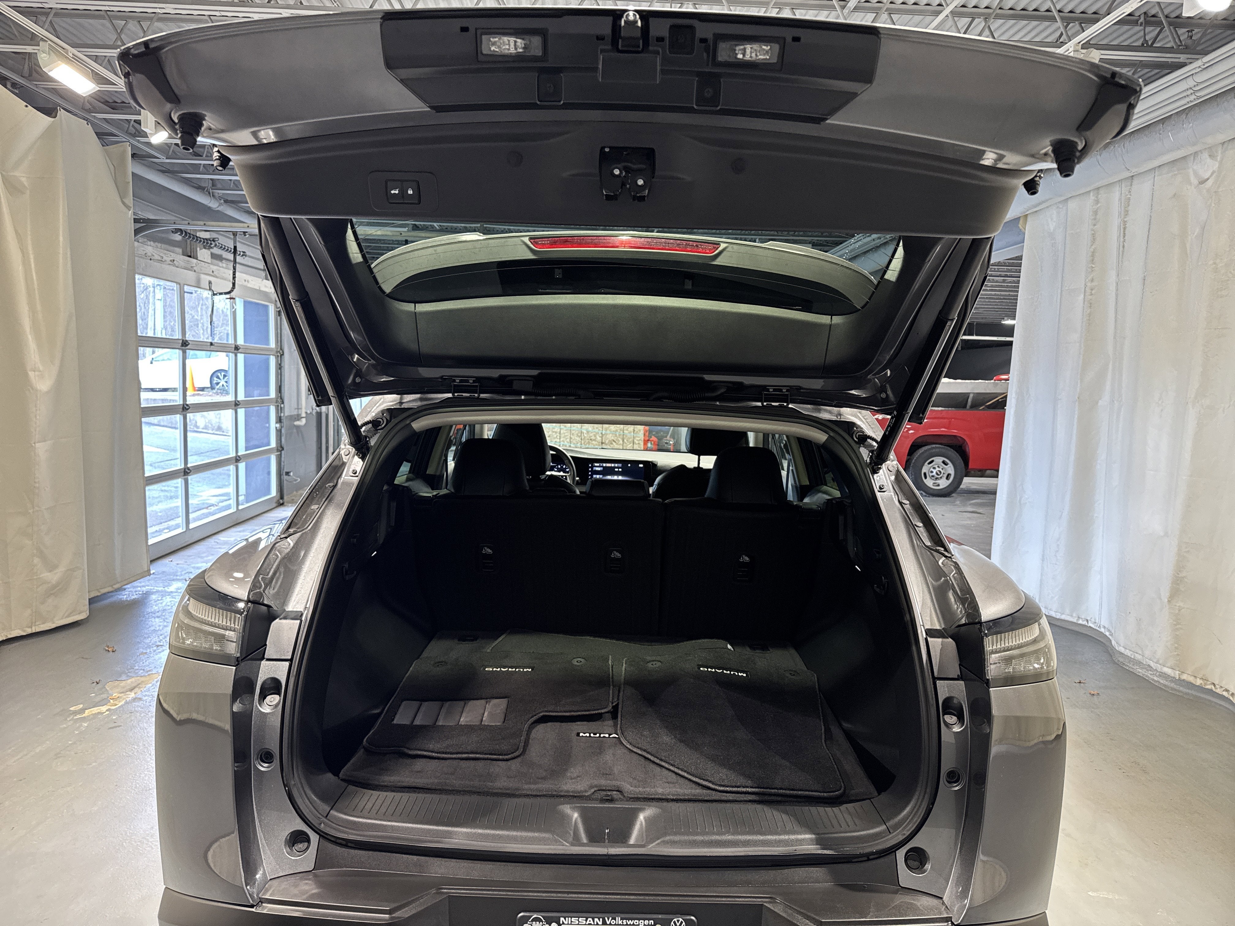 2025 Nissan Murano SV