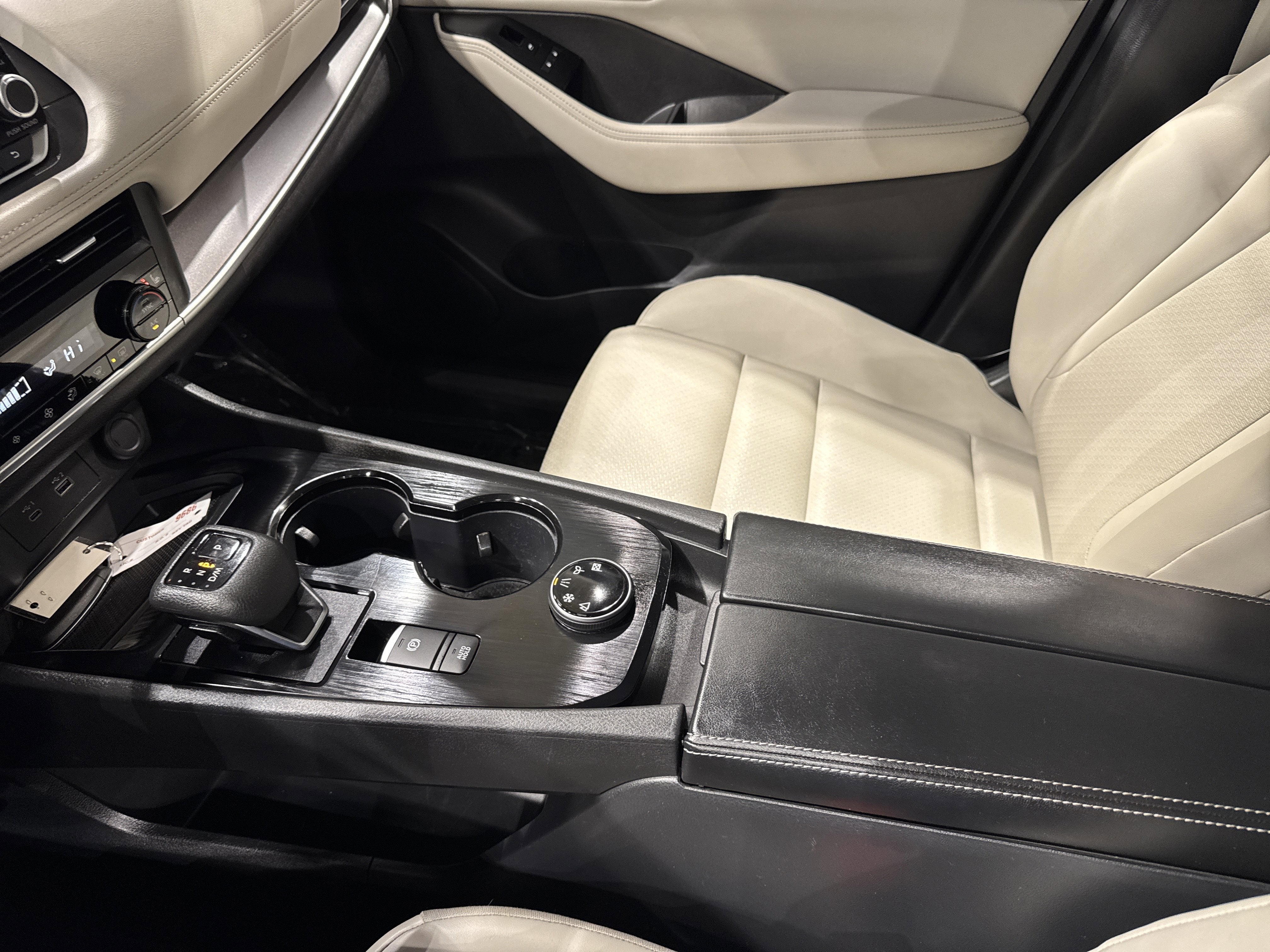 2023 Nissan Rogue SV W/Premium Package