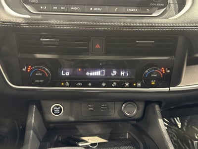 2023 Nissan Rogue SV W/Premium Package