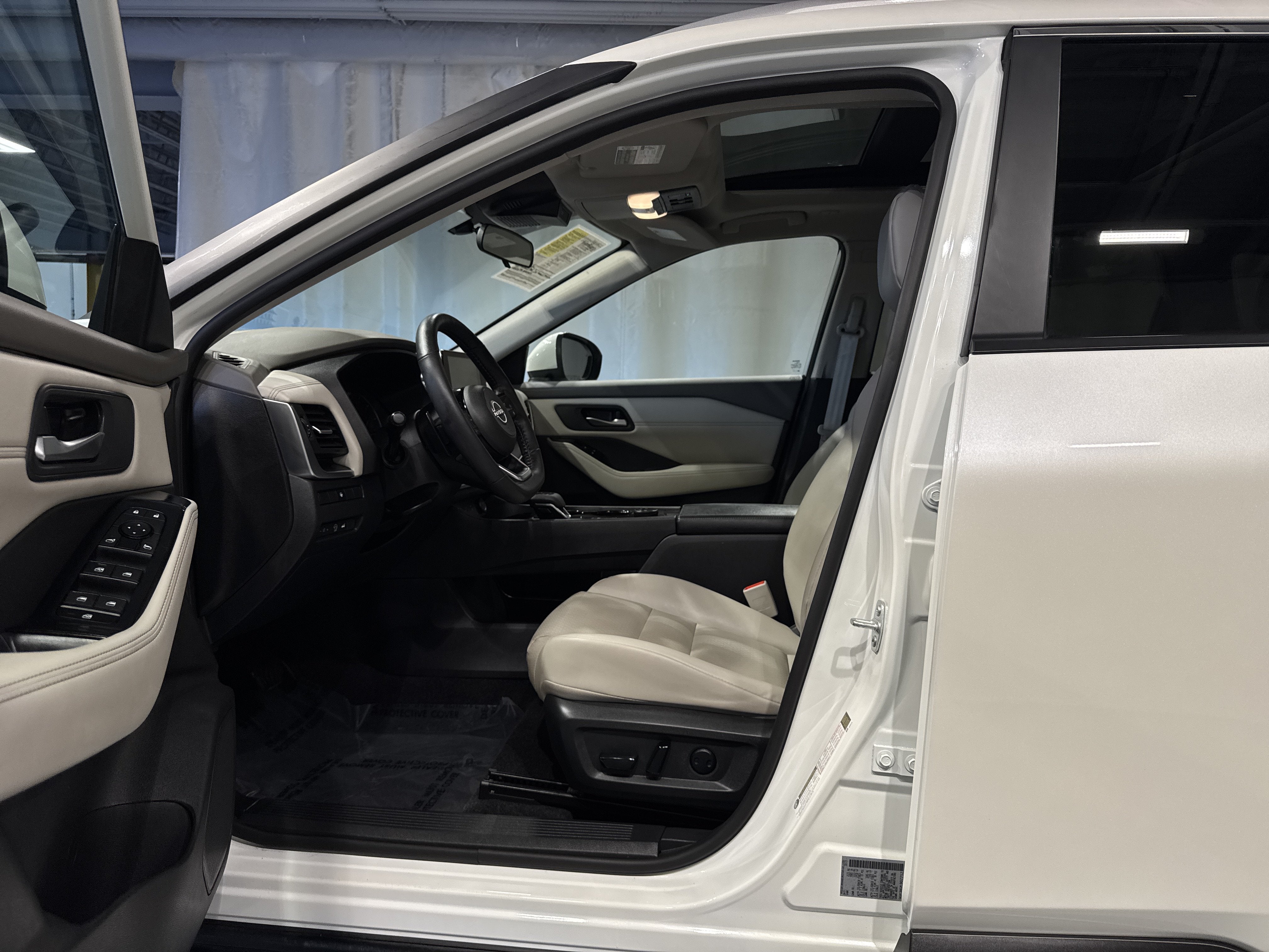 2023 Nissan Rogue SV W/Premium Package