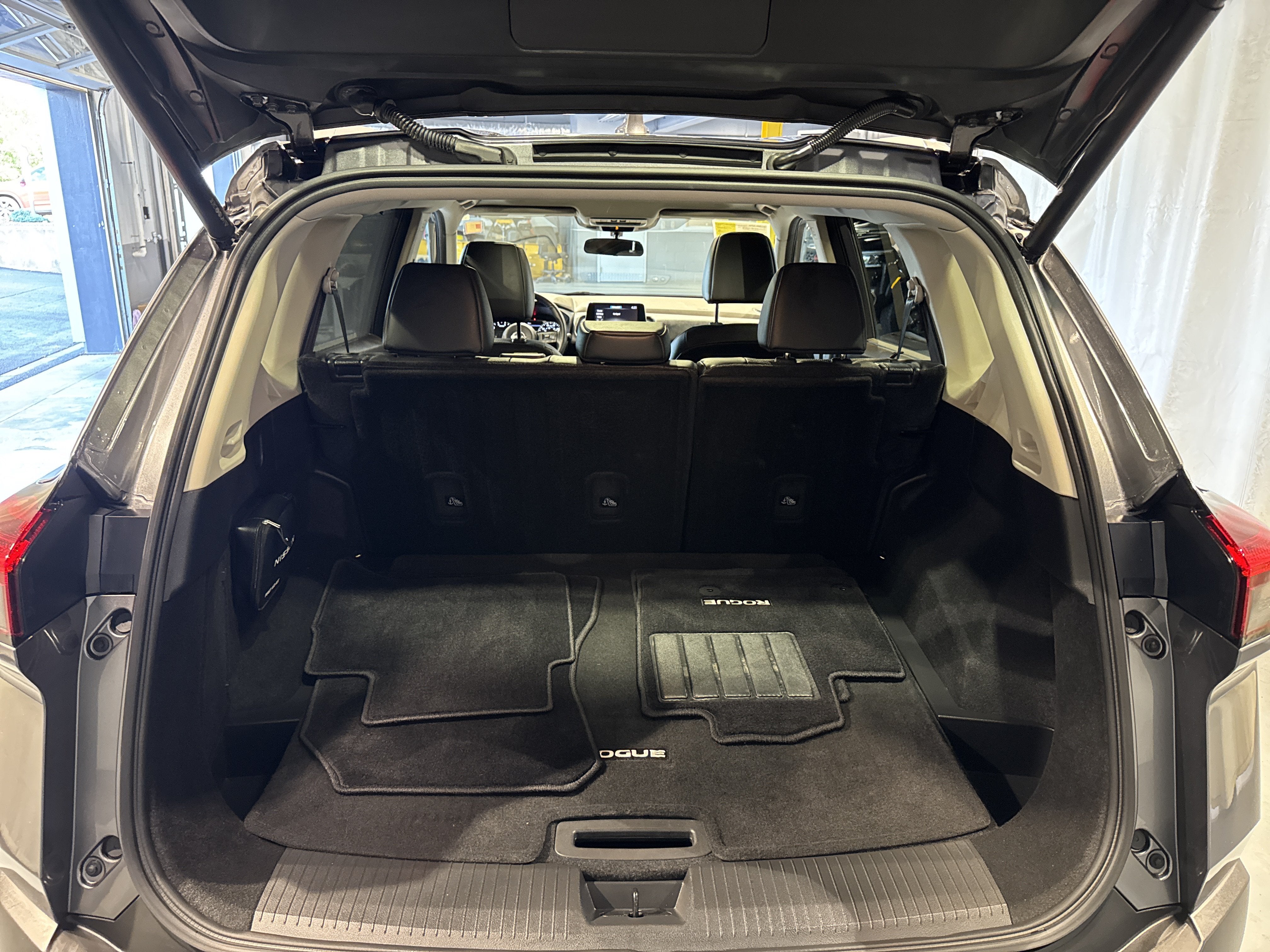 2023 Nissan Rogue SV W/Premium Package