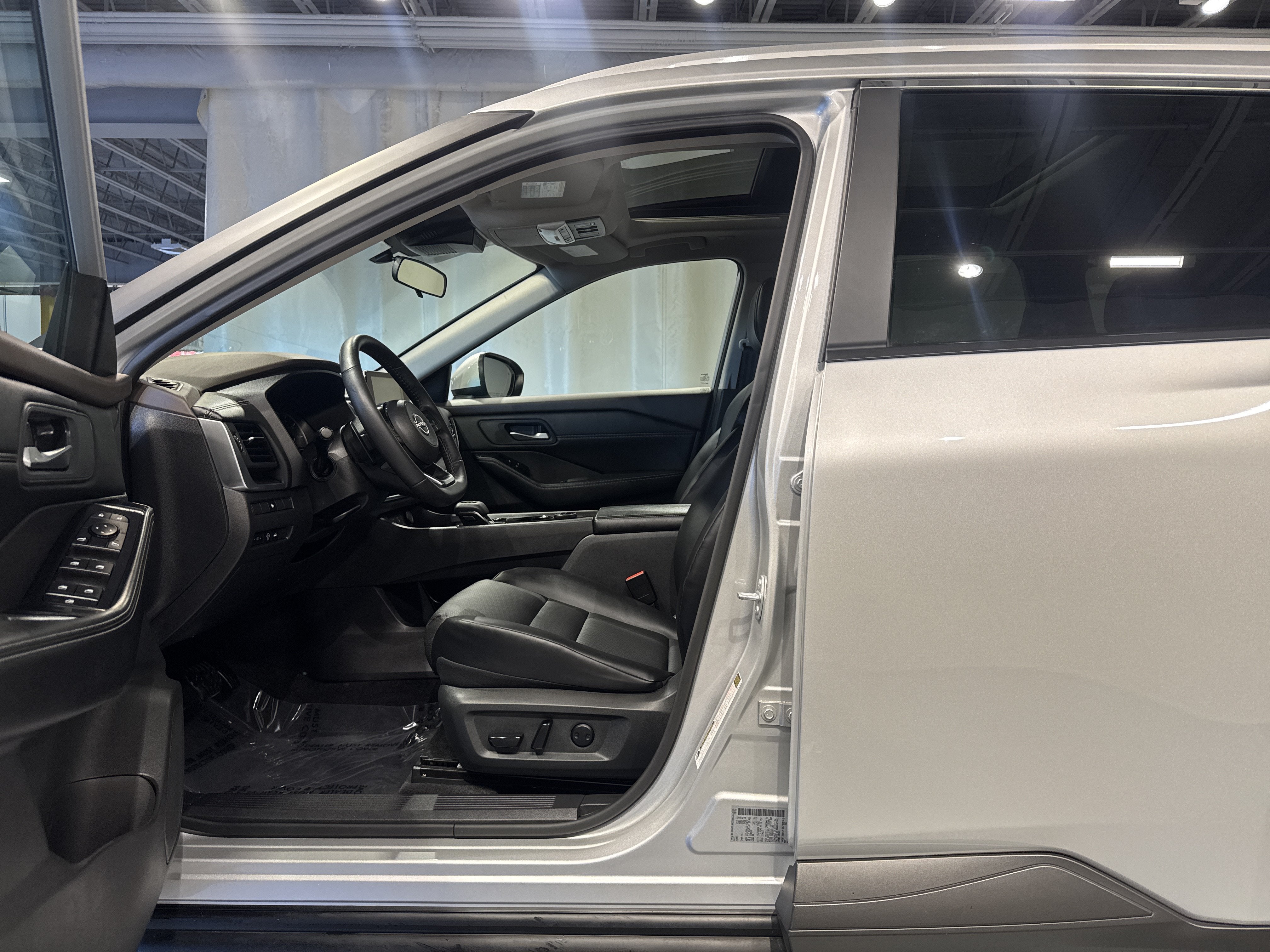 2023 Nissan Rogue SV W/Premium Package