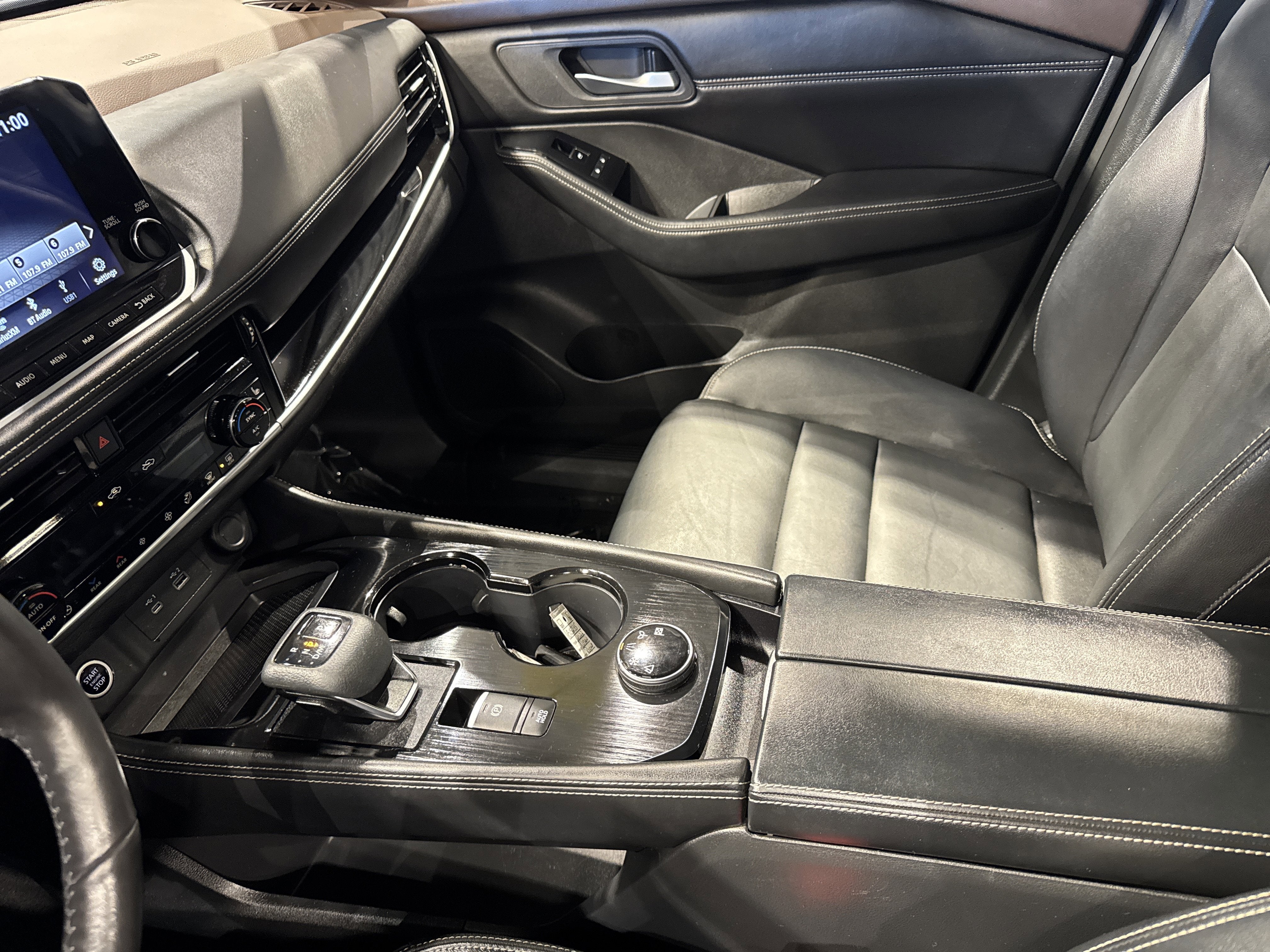 2022 Nissan Rogue SL