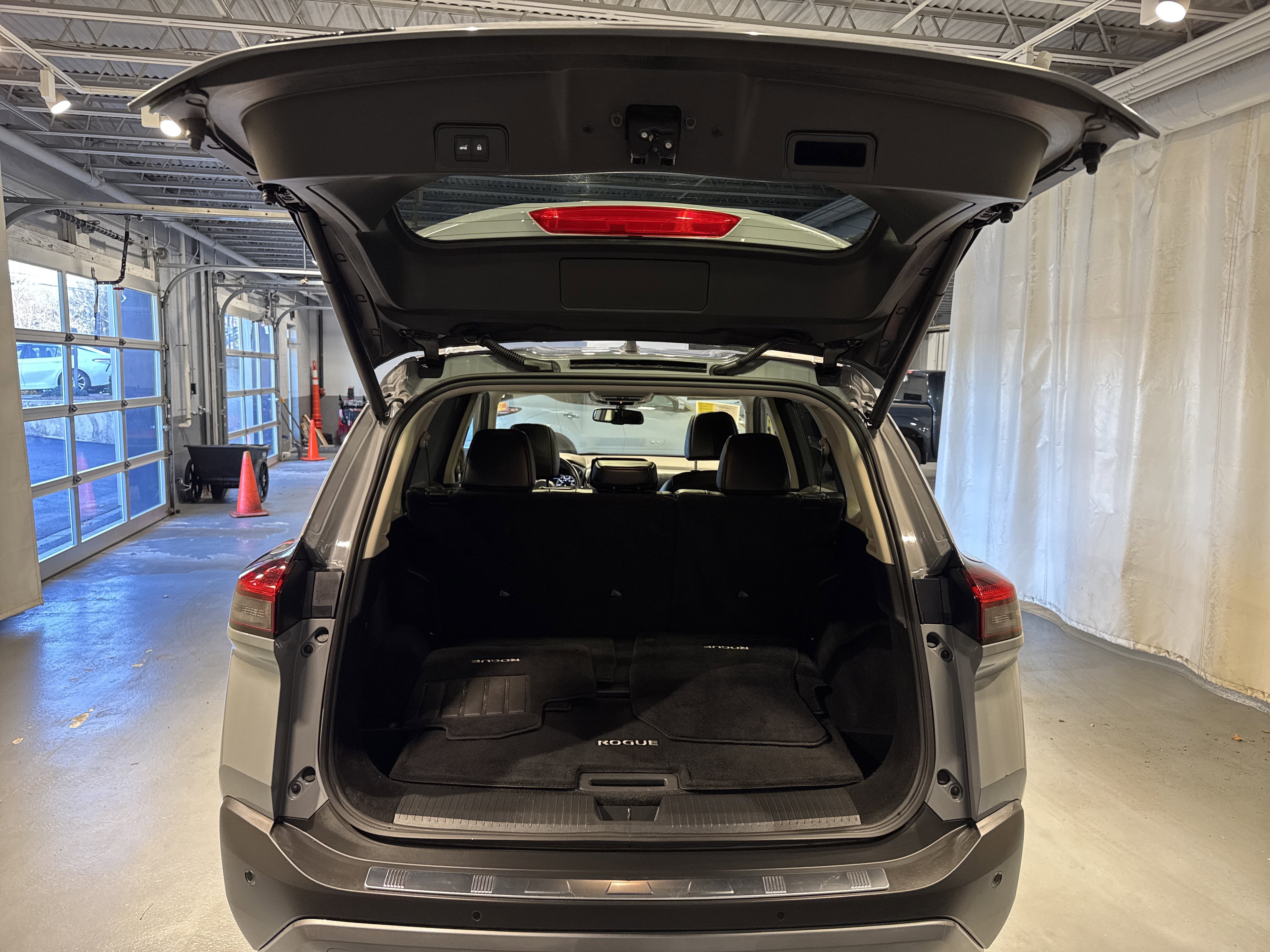 2022 Nissan Rogue SL