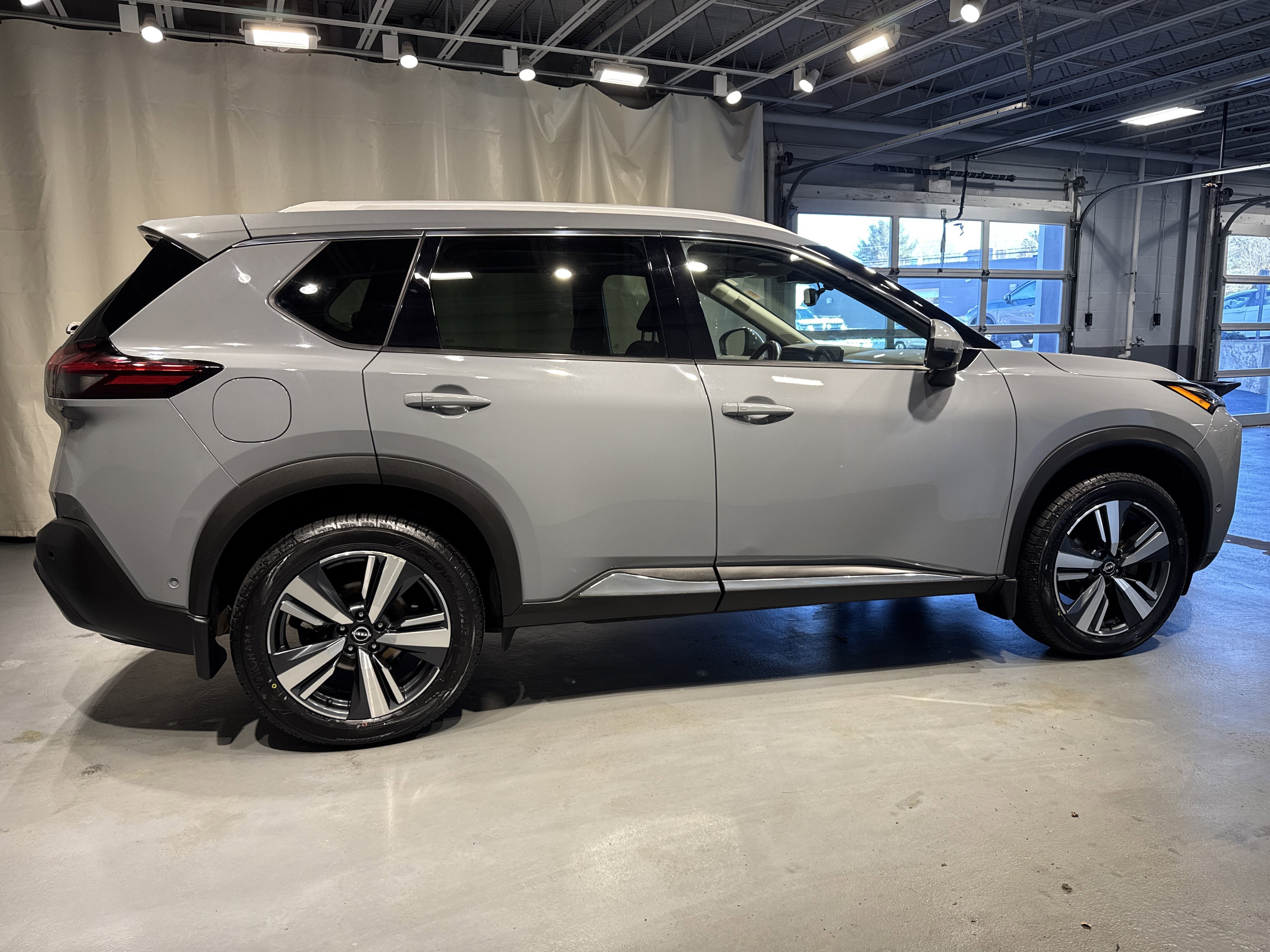 2022 Nissan Rogue SL