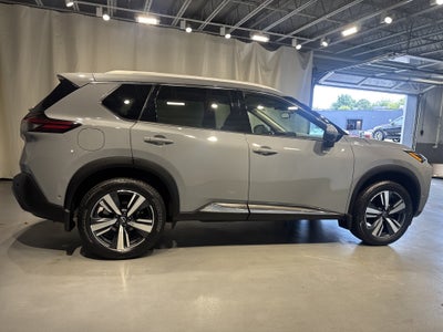 2023 Nissan Rogue SL W/Premium Package