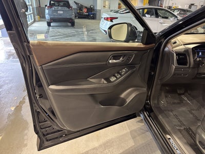 2023 Nissan Rogue SL W/Premium Package