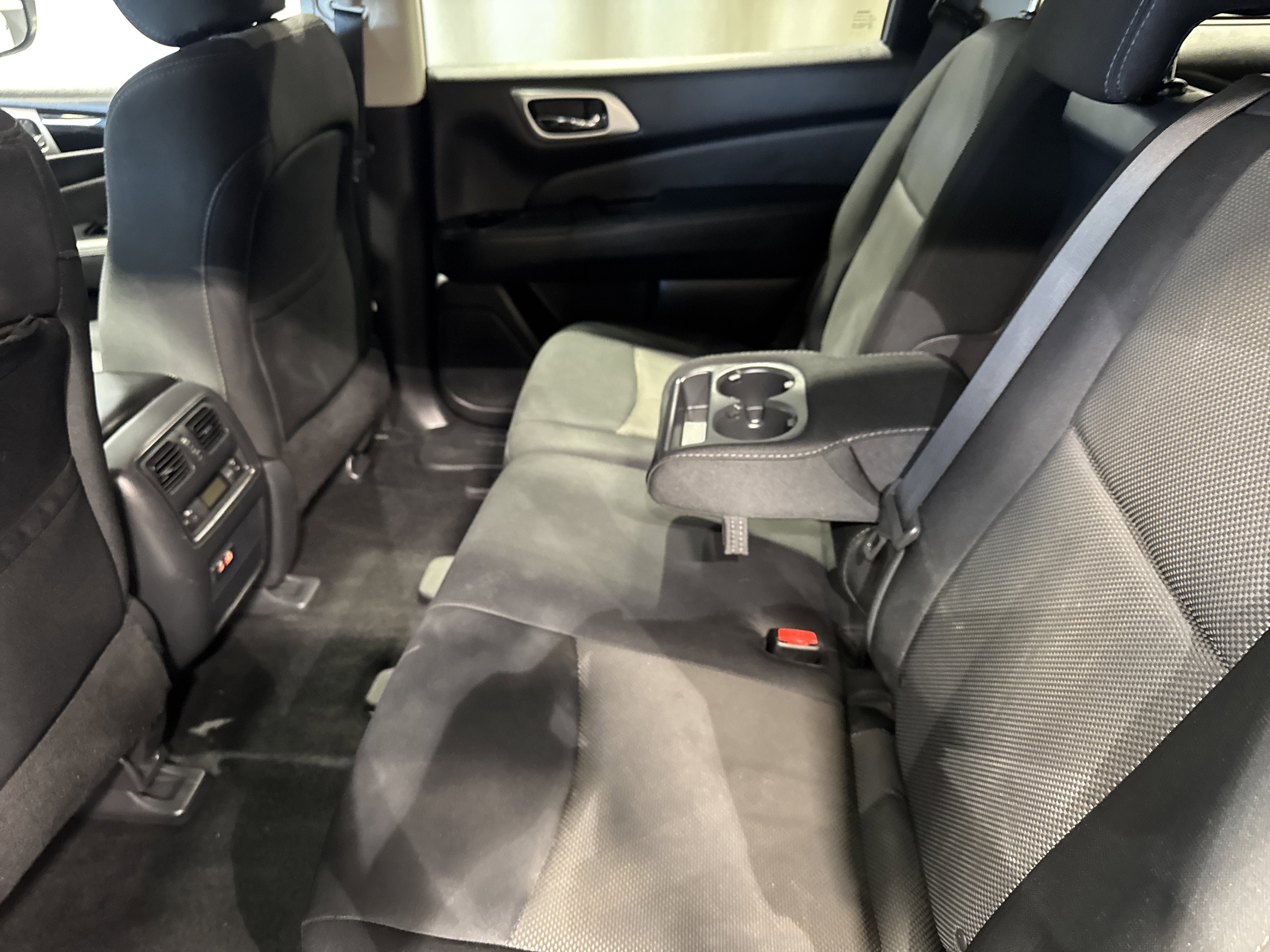2019 Nissan Pathfinder S
