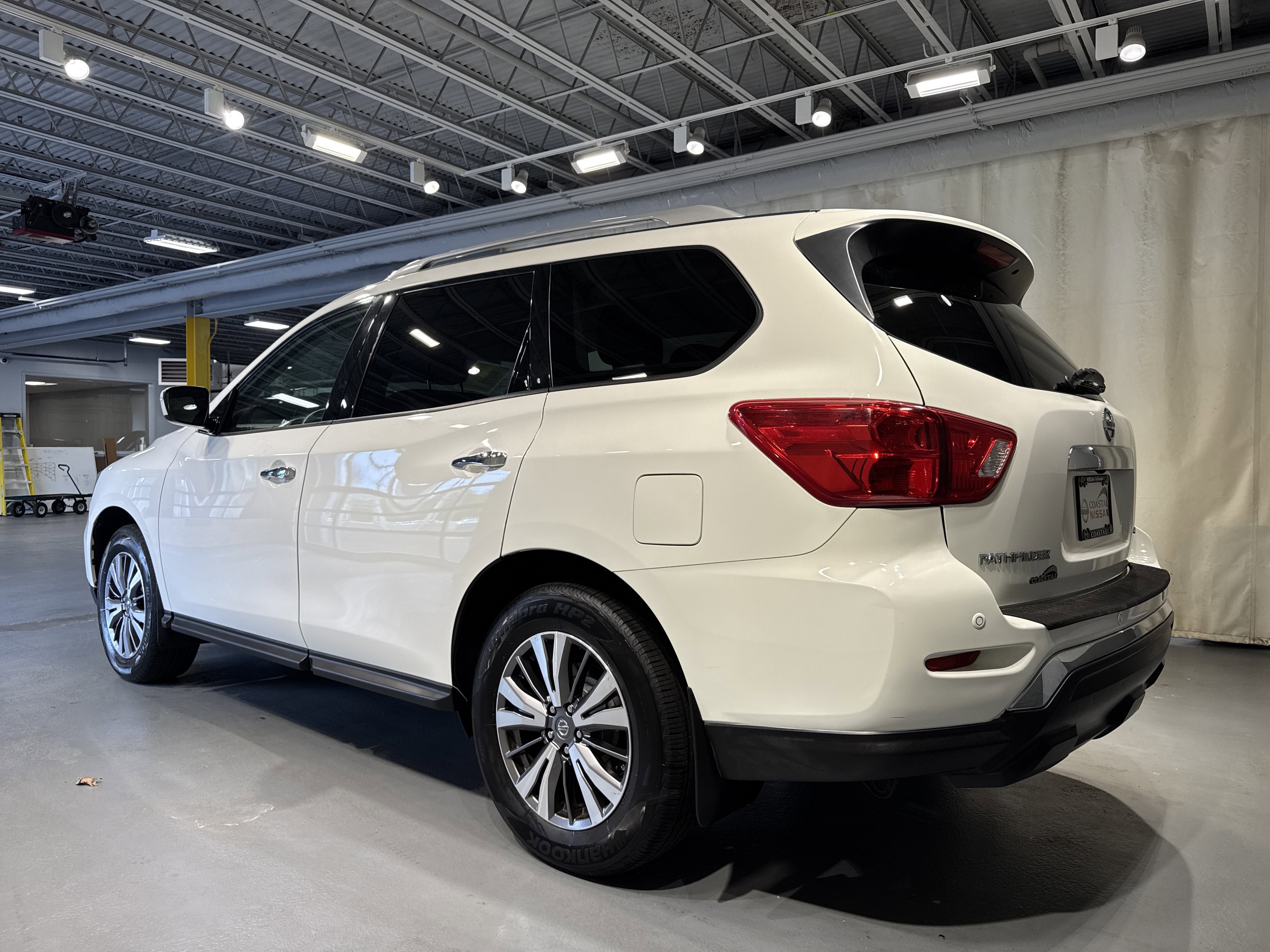 2019 Nissan Pathfinder S