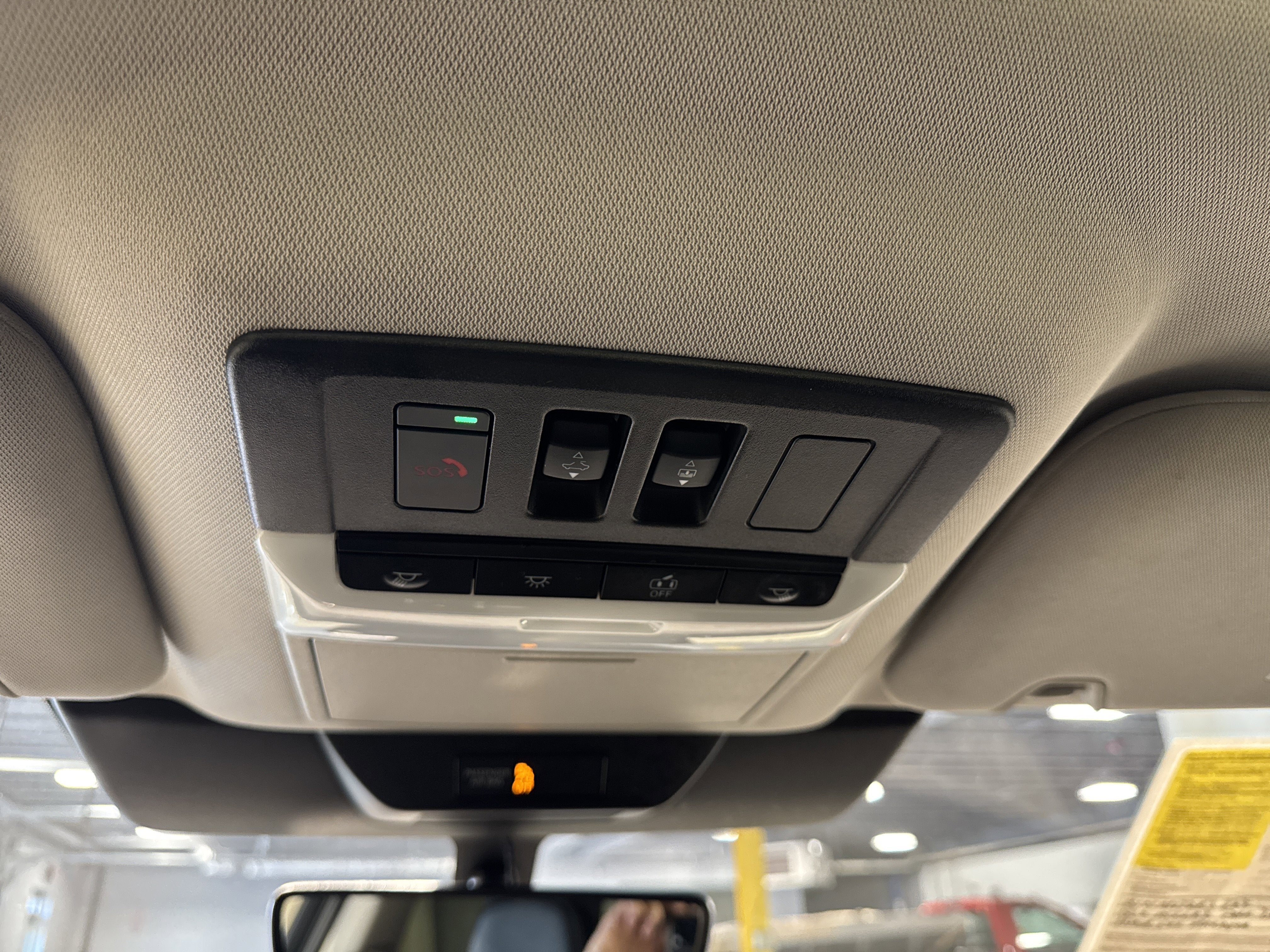 2023 Nissan Pathfinder SL W/Premium Package