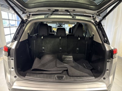 2023 Nissan Pathfinder SL W/Premium Package
