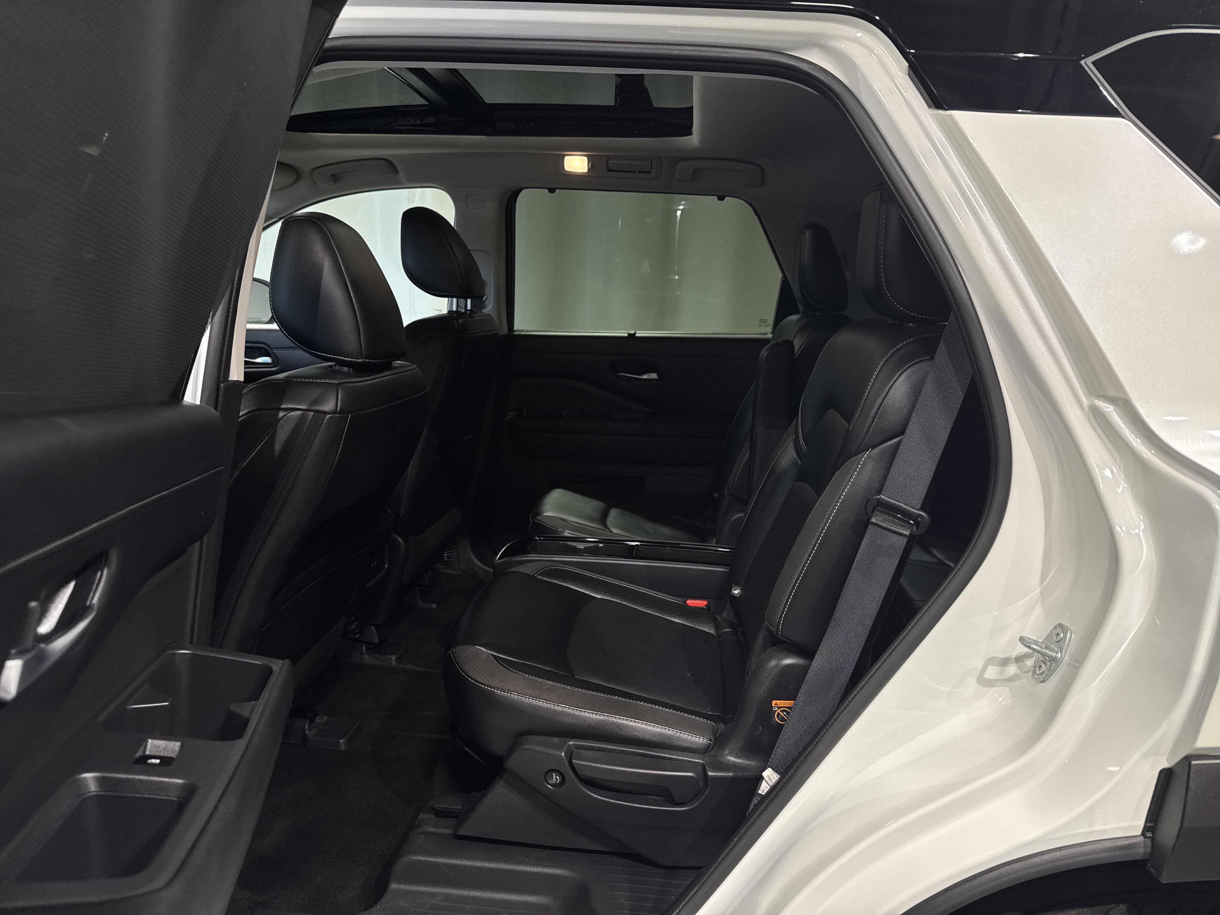 2023 Nissan Pathfinder SL W/Premium Package