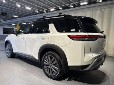 2023 Nissan Pathfinder SL W/Premium Package