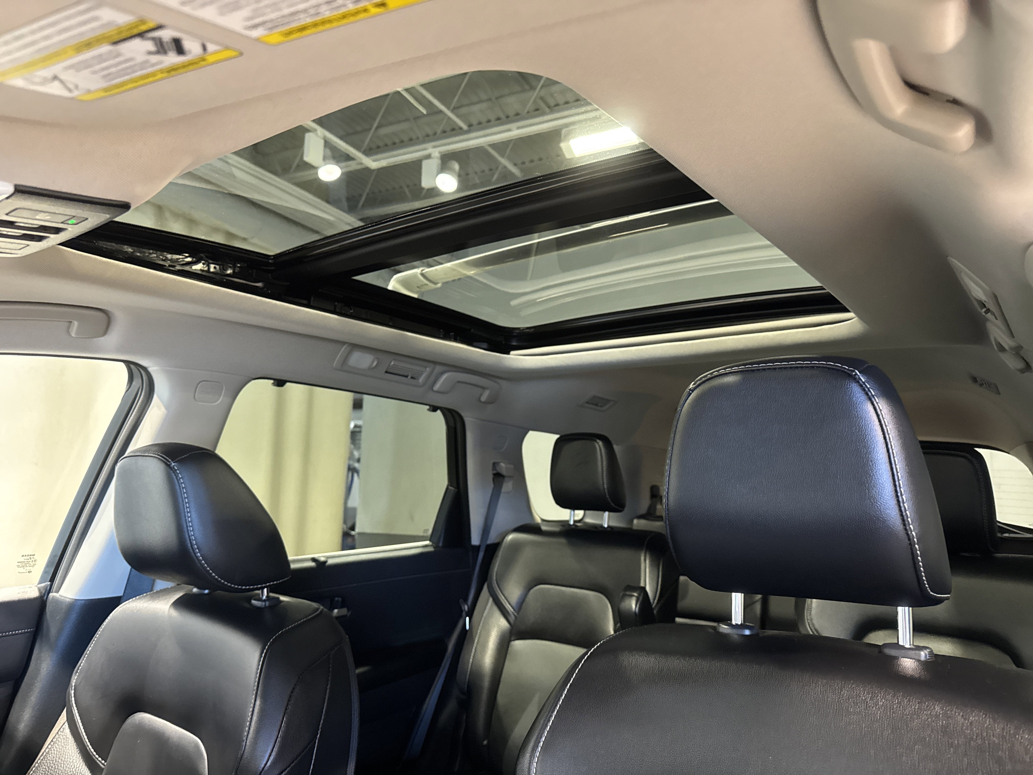 2023 Nissan Pathfinder SL W/Premium Package