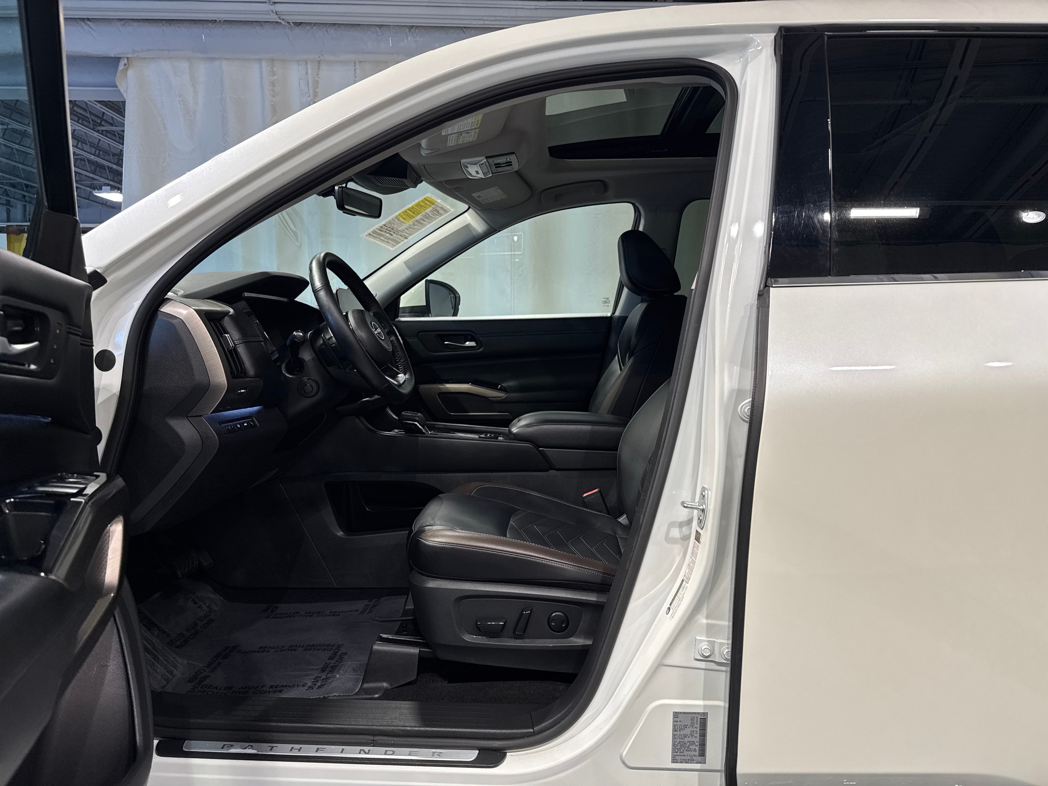 2024 Nissan Pathfinder Platinum