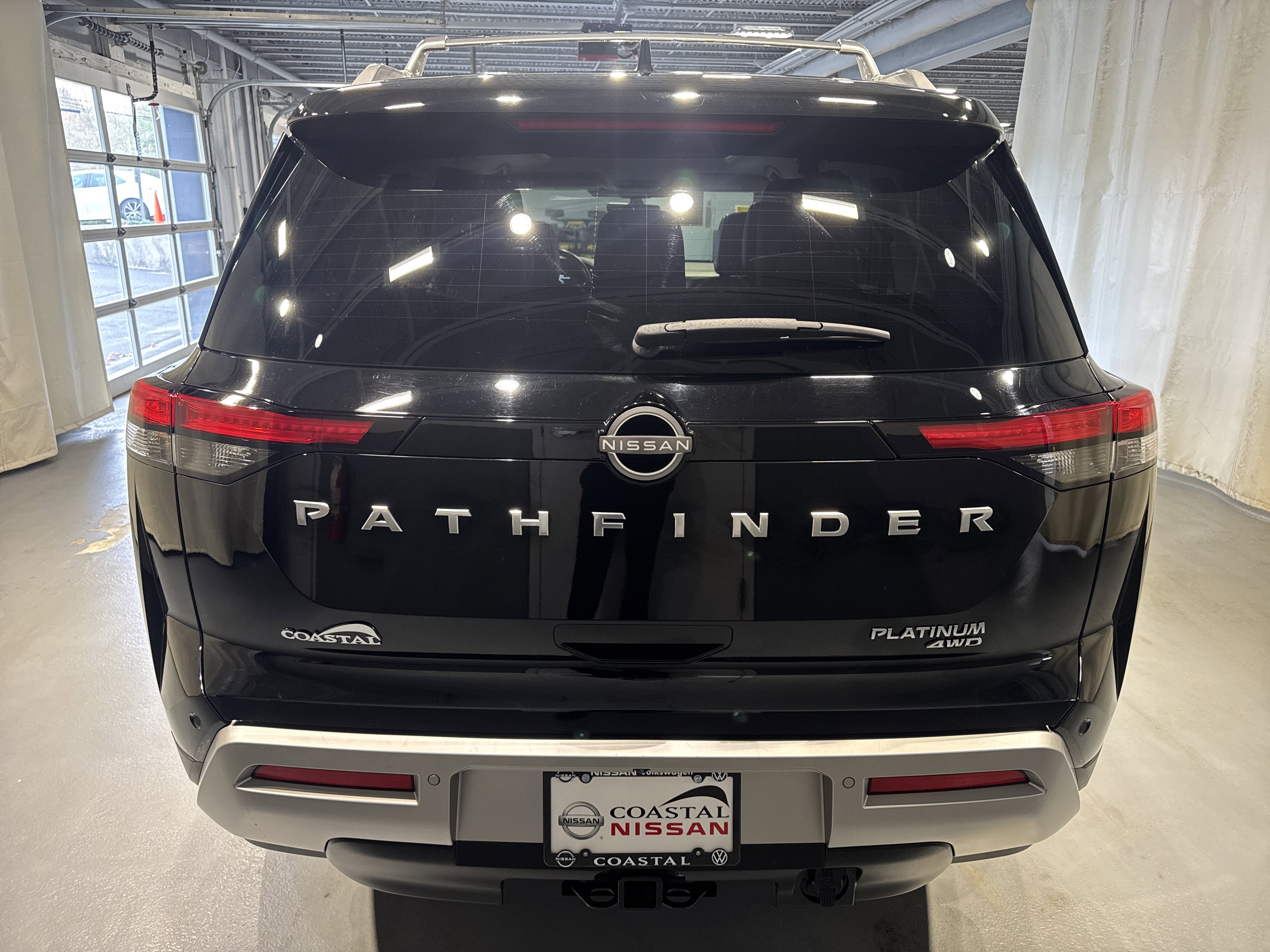 2023 Nissan Pathfinder Platinum