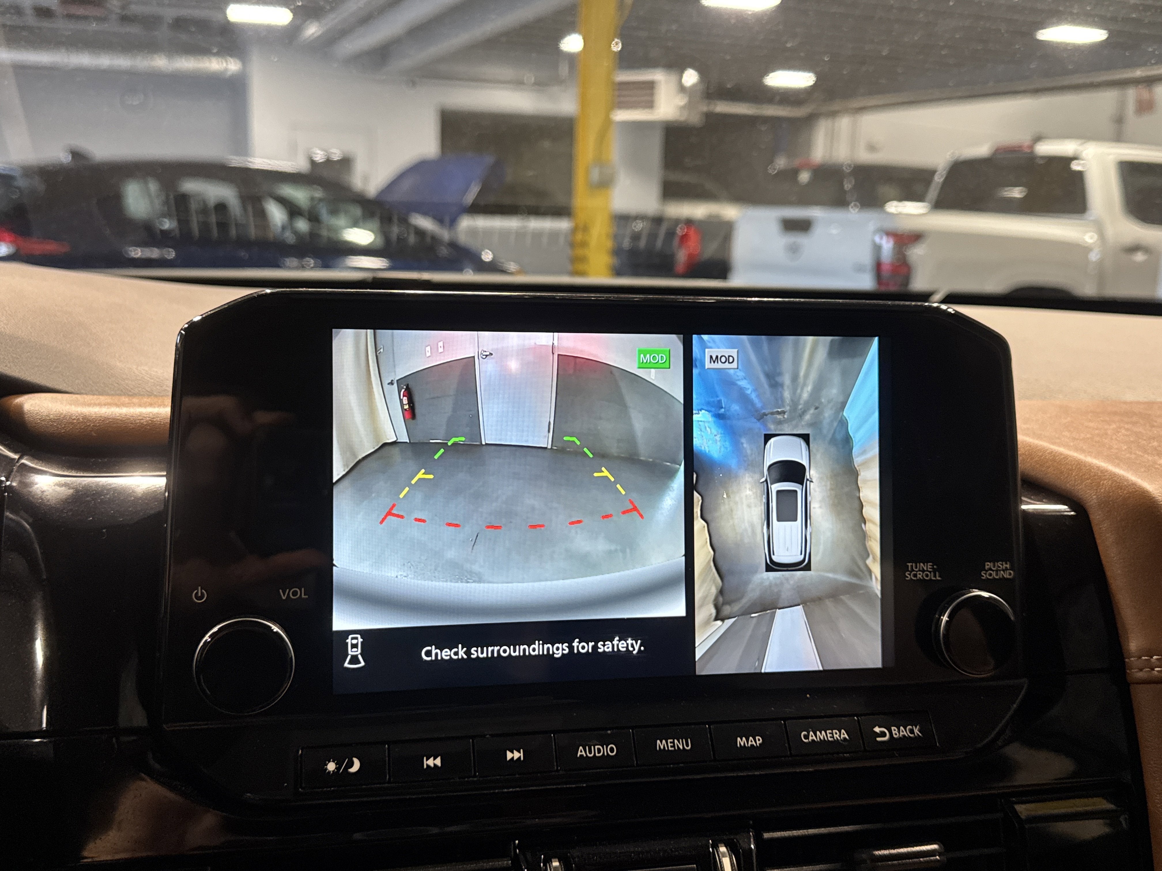 2024 Nissan Pathfinder Platinum W/Captain's Chairs