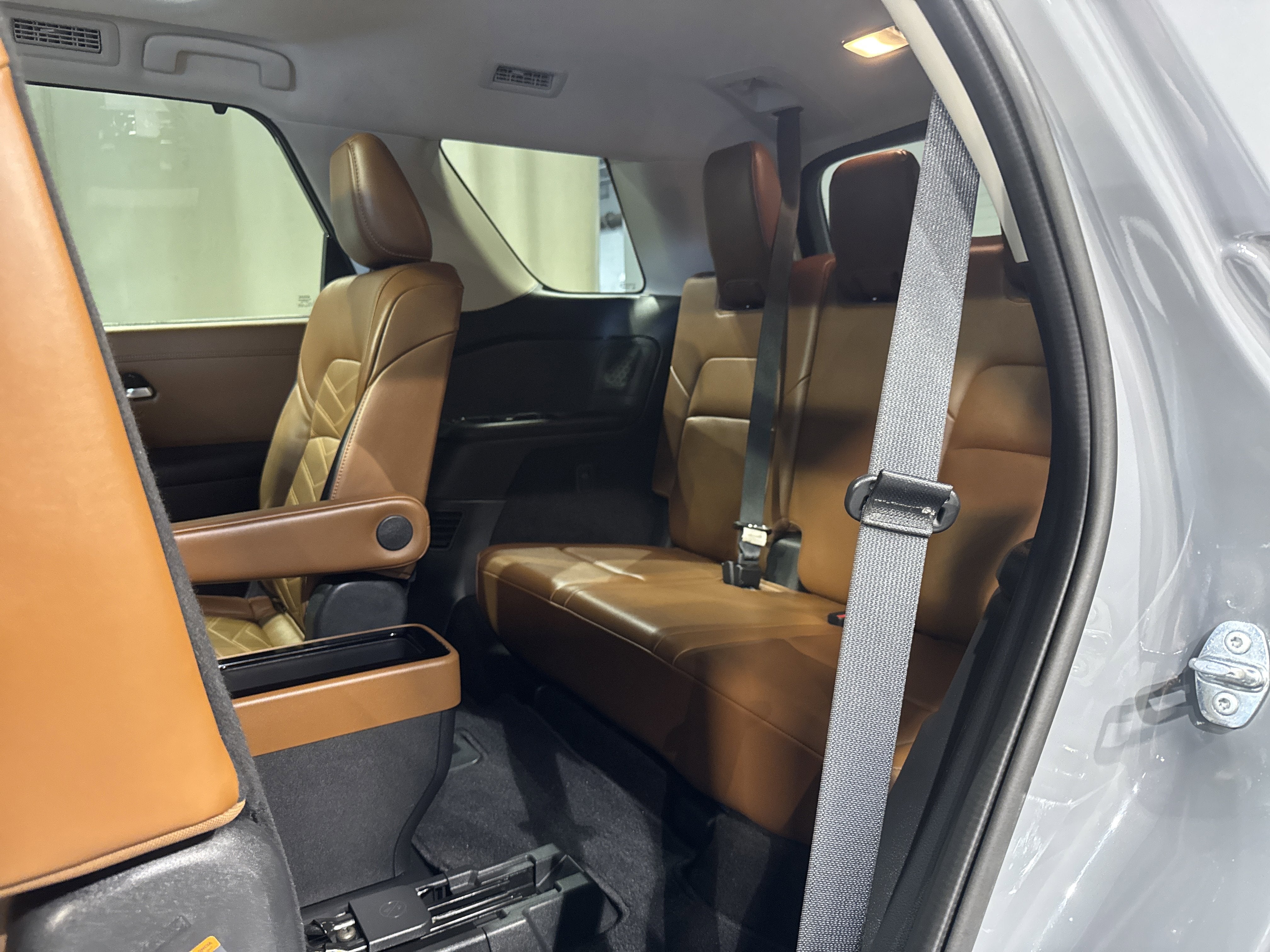 2024 Nissan Pathfinder Platinum W/Captain's Chairs