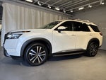 2023 Nissan Pathfinder Platinum W/Captain's Chairs