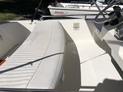 2006 BOSTON WHALER 110 SPORT Base