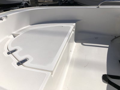 2006 BOSTON WHALER 110 SPORT Base
