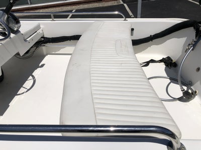 2005 BOSTON WHALER 110 SPORT Base