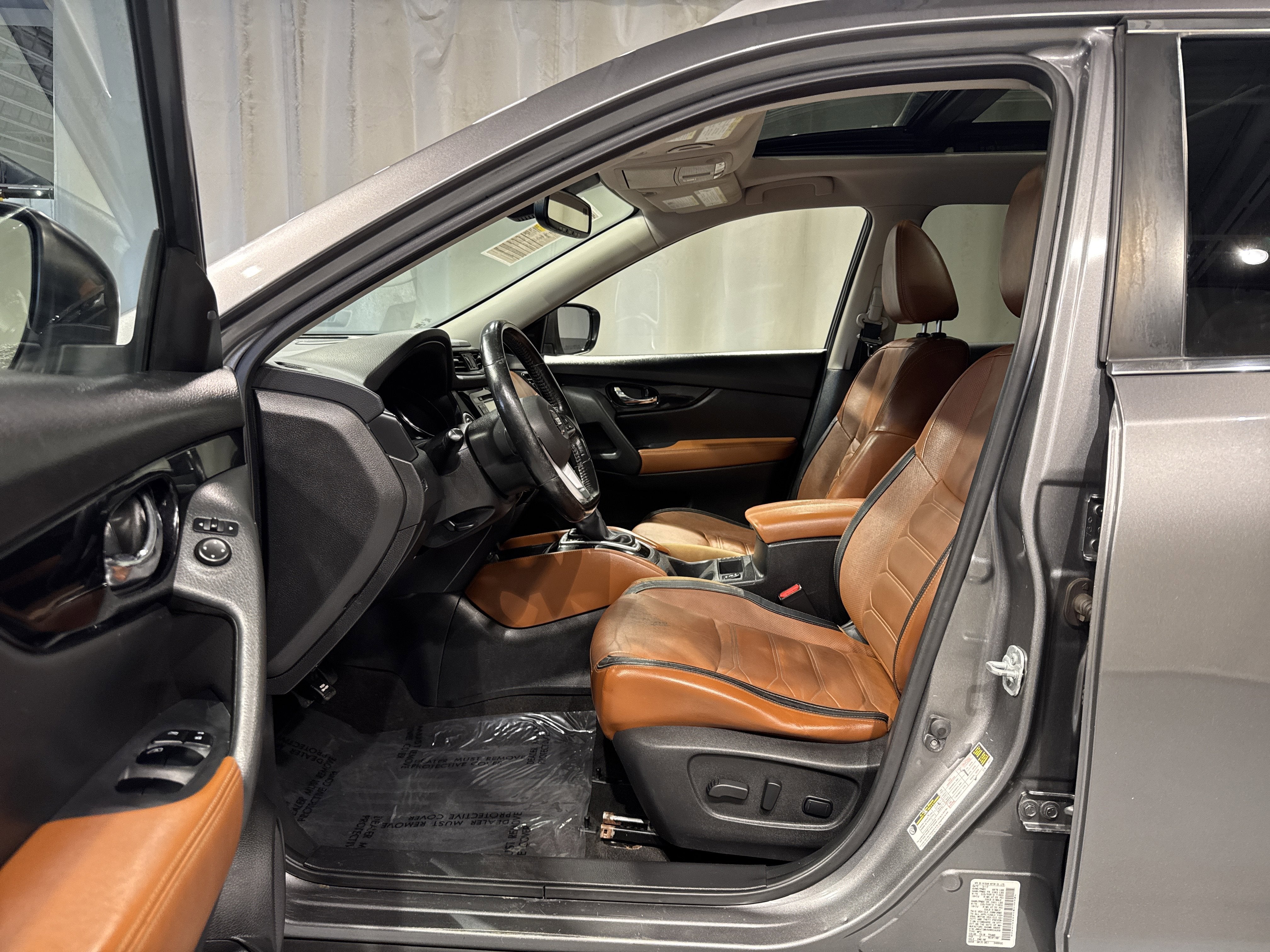 2017 Nissan Rogue SL W/Premium & Platinum Package