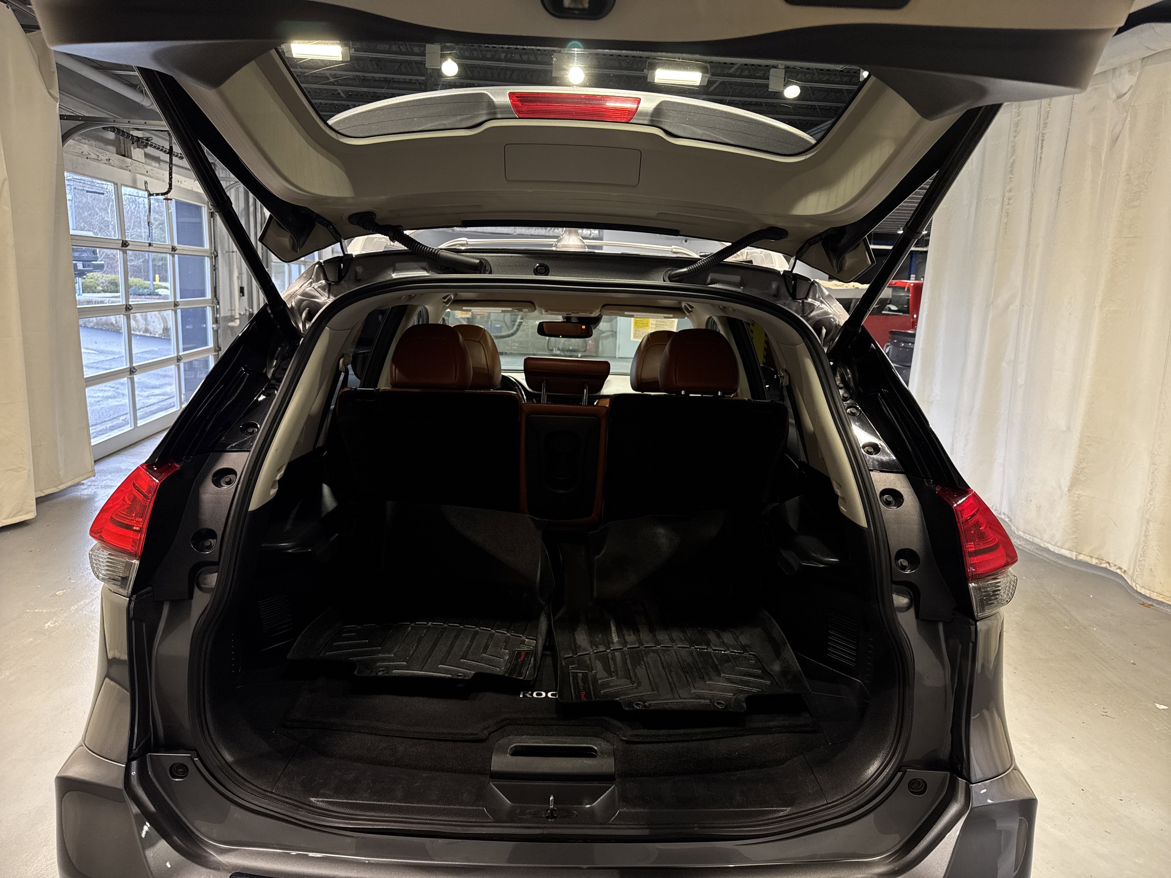 2017 Nissan Rogue SL W/Premium & Platinum Package