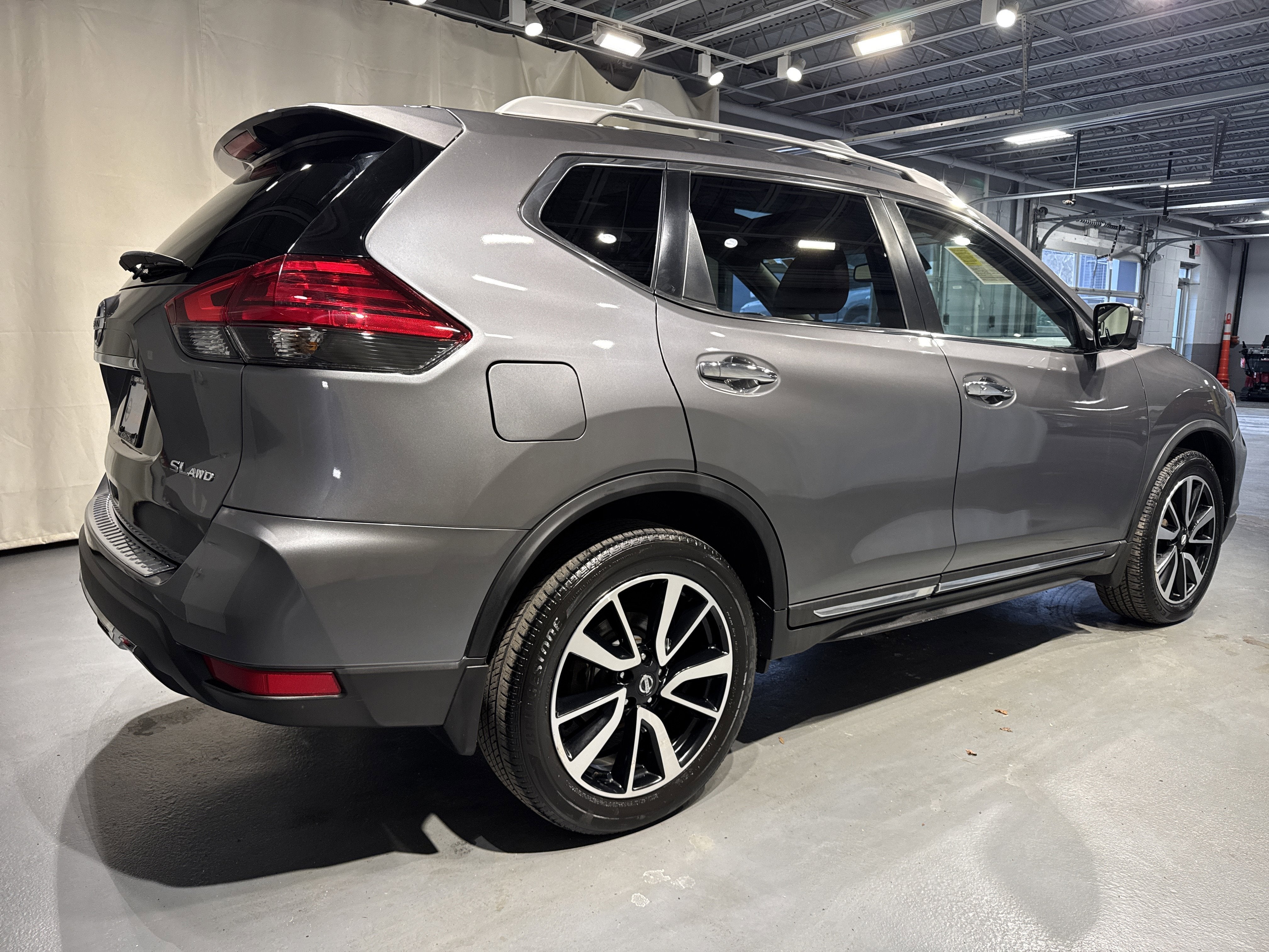 2017 Nissan Rogue SL W/Premium & Platinum Package