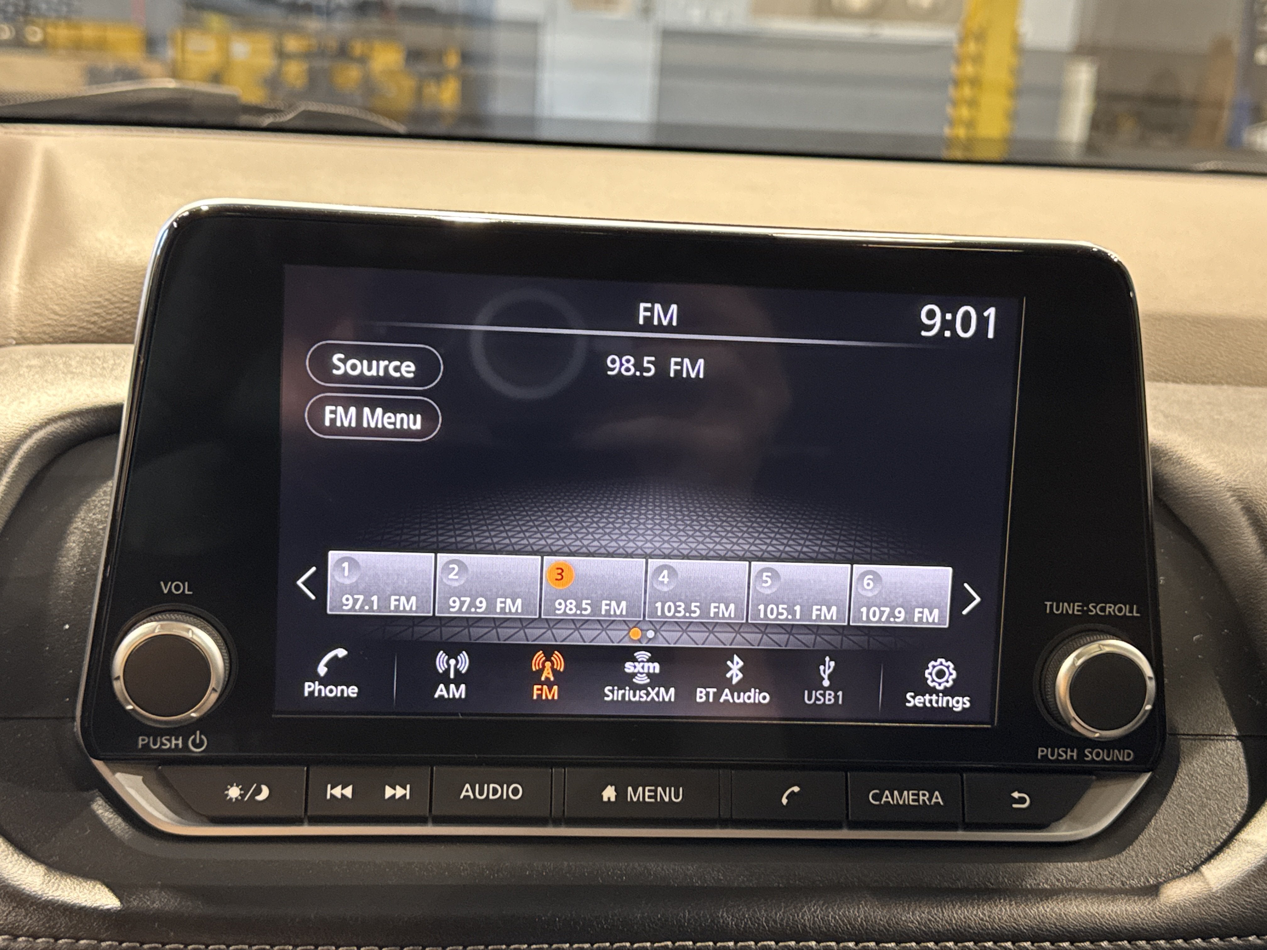 2023 Nissan Rogue SV W/Premium Package & Midnight Package