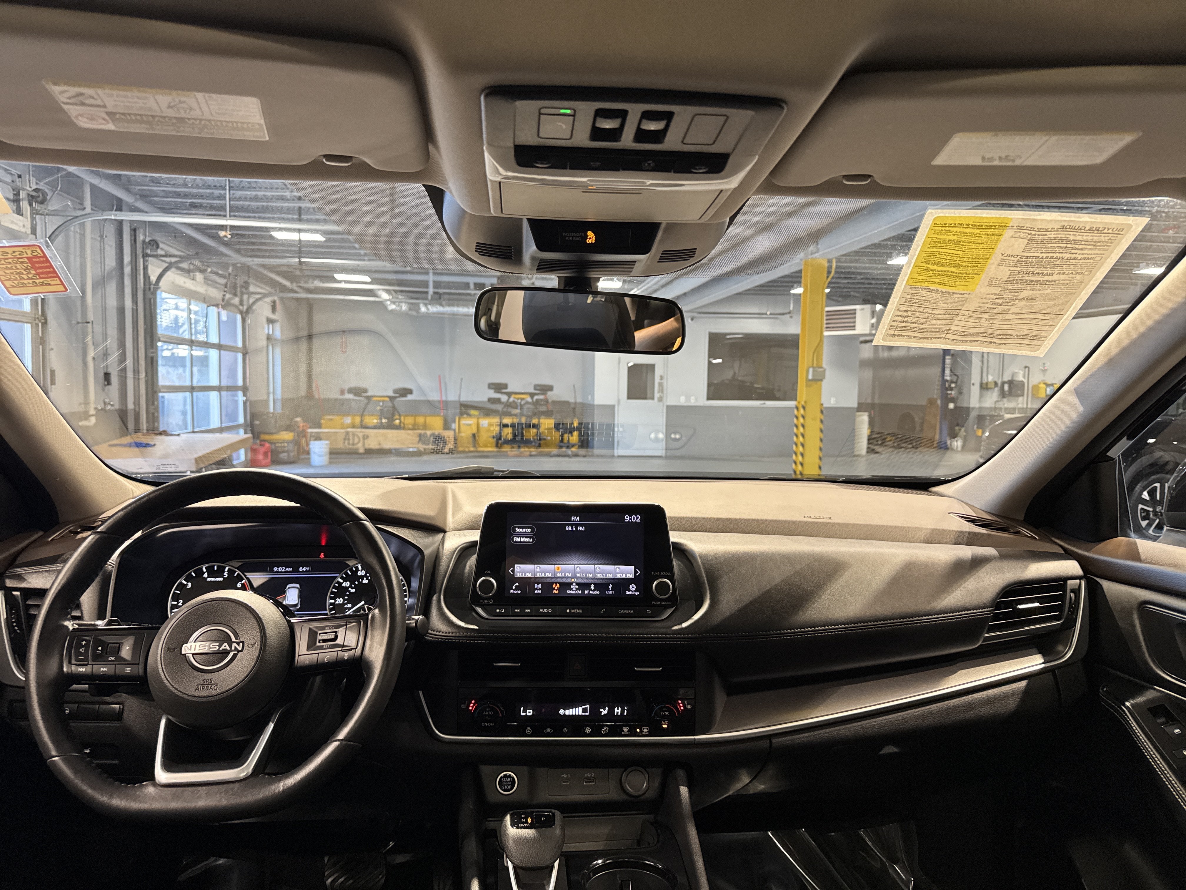 2023 Nissan Rogue SV W/Premium Package & Midnight Package