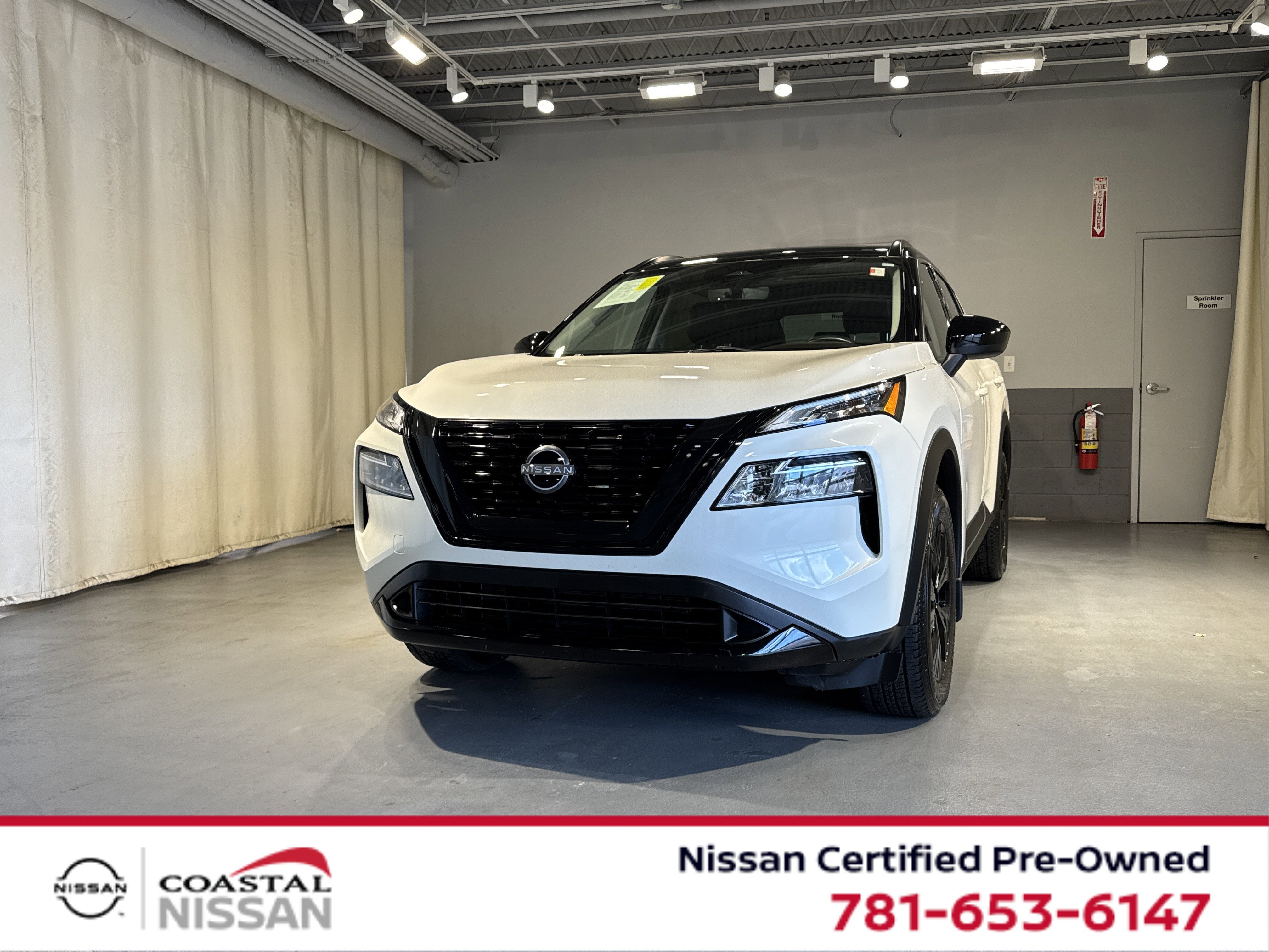 2023 Nissan Rogue SV W/Premium Package & Midnight Package