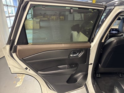 2023 Nissan Rogue SV W/Premium Package & Midnight Package