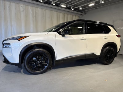 2023 Nissan Rogue SV W/Premium Package & Midnight Package