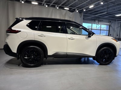 2023 Nissan Rogue SV W/Premium Package & Midnight Package