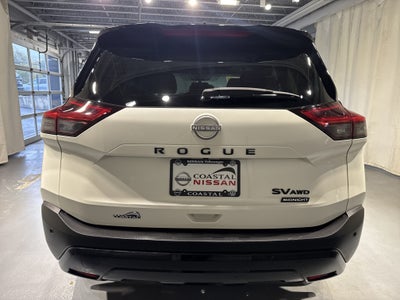 2023 Nissan Rogue SV W/Premium Package & Midnight Package