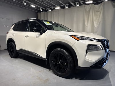 2023 Nissan Rogue SV W/Premium Package & Midnight Package