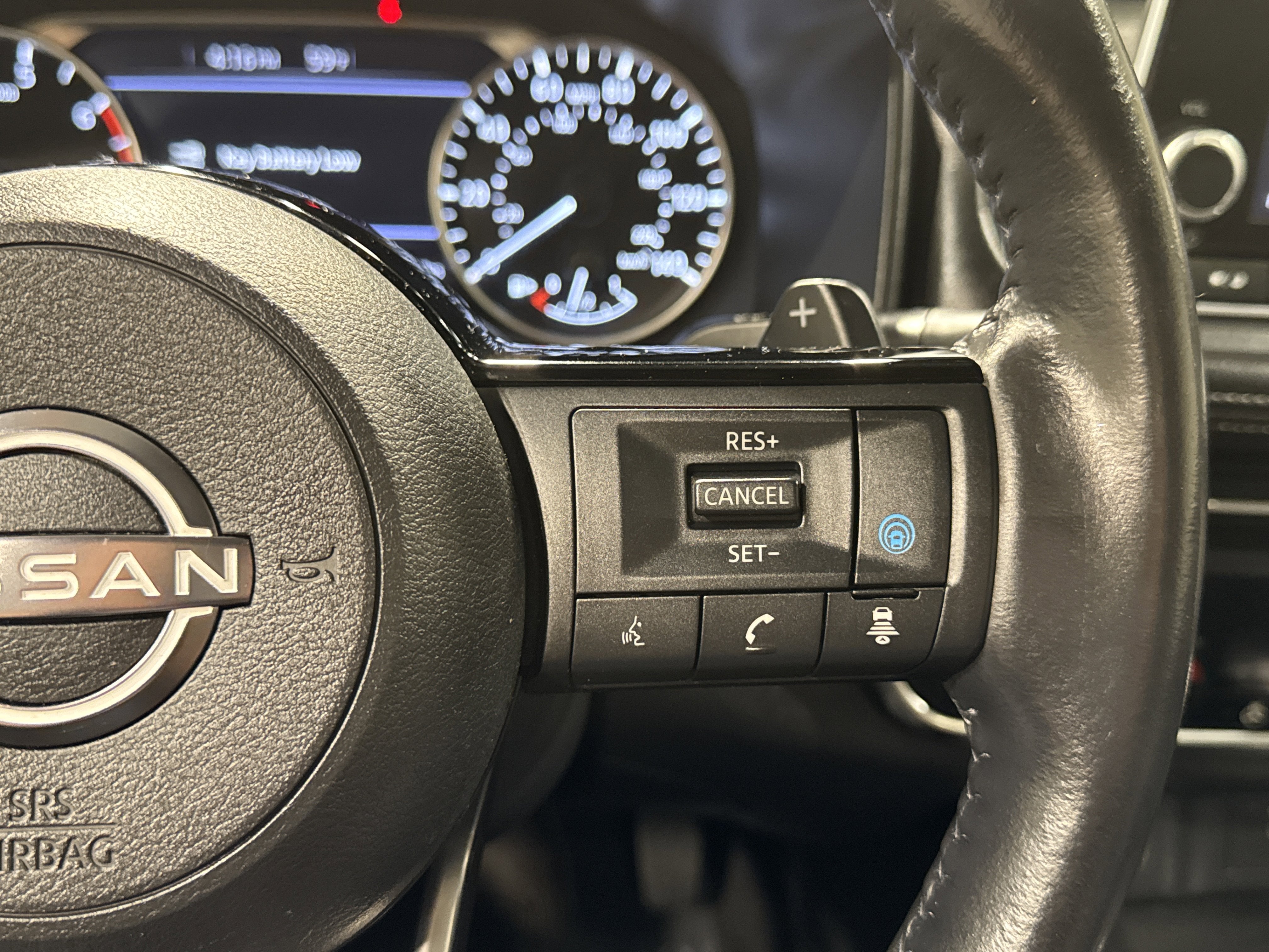 2023 Nissan Rogue SV W/Premium & Midnight Package